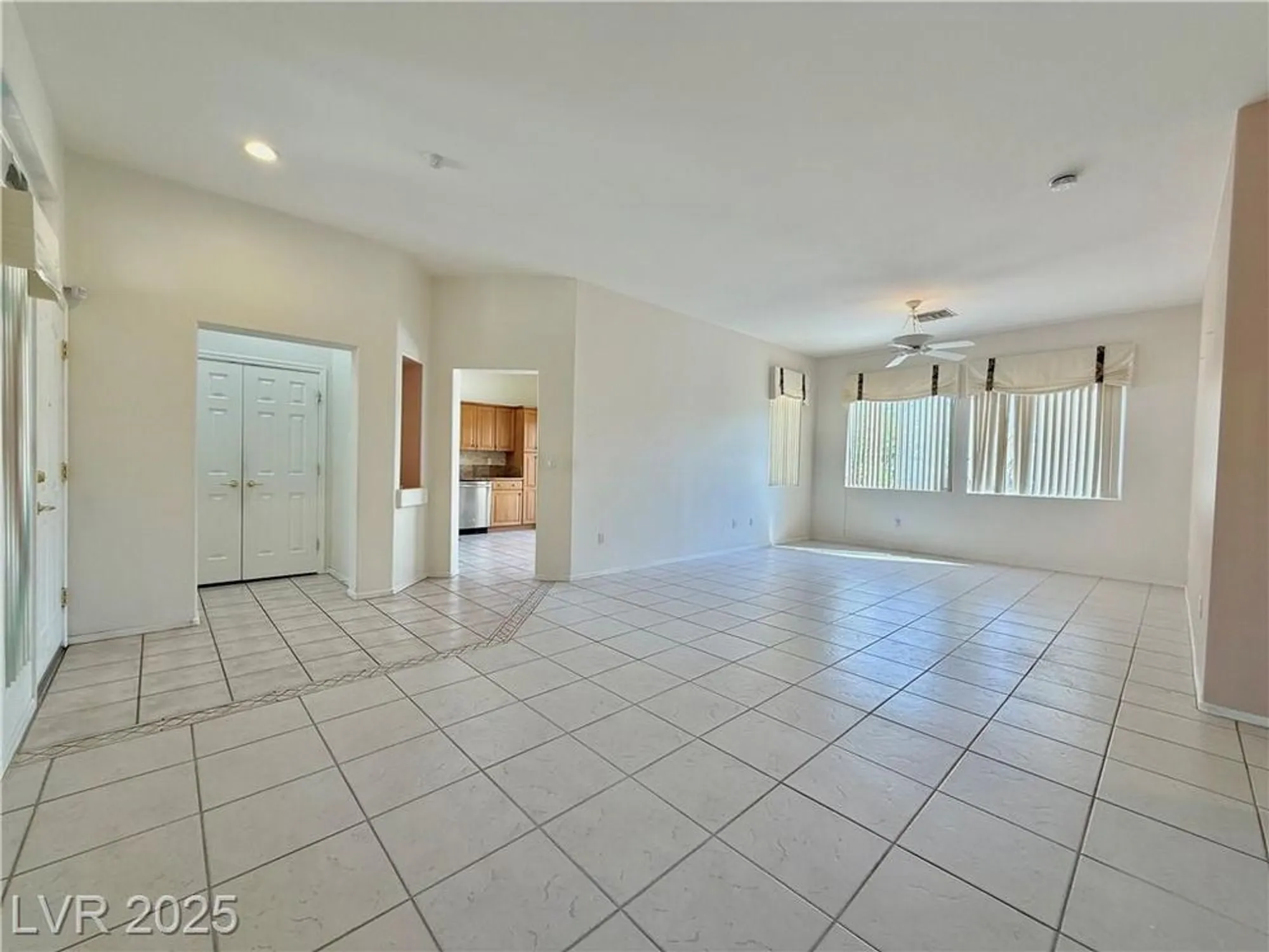 Property Slideshow image 15 of 47 | 10309 cogswell ave, Las Vegas, NV, 89134