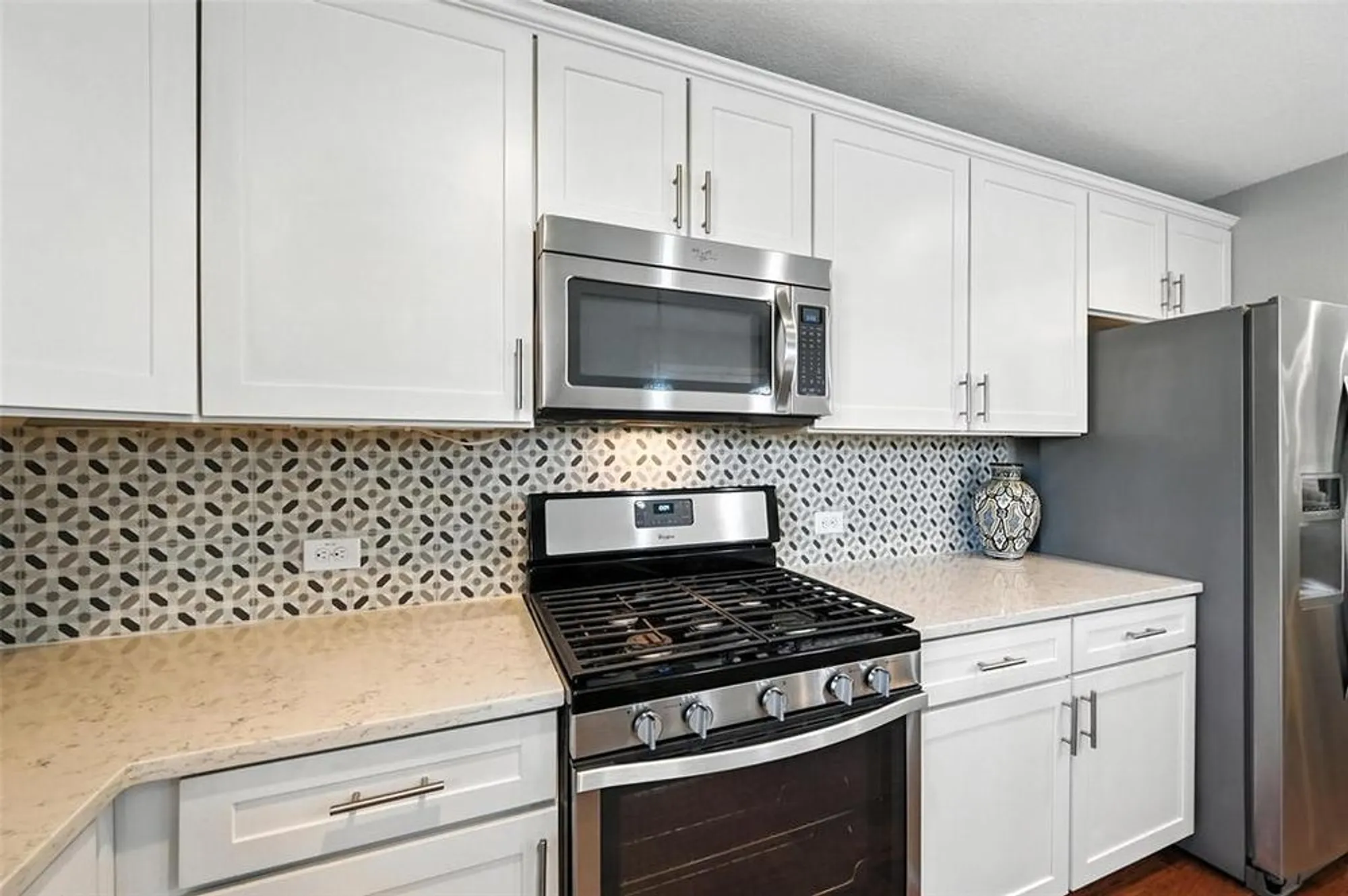 Property Slideshow image 9 of 38 | 2306 feathering dr, Frisco, TX, 75036