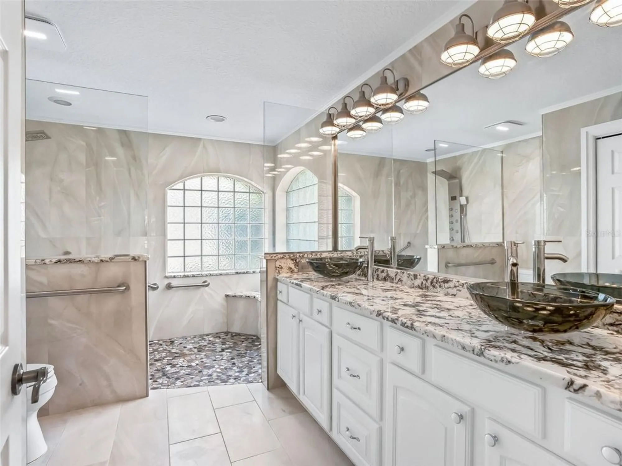 Property Slideshow image 25 of 52 | 39640 harbor hills blvd, Lady Lake, FL, 32159