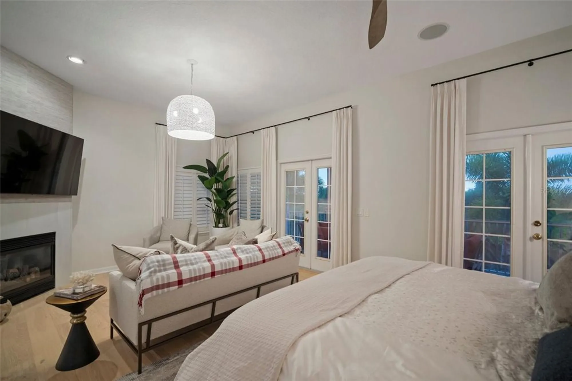 Property Slideshow image 55 of 94 | 825 islebay dr, Apollo Beach, FL, 33572