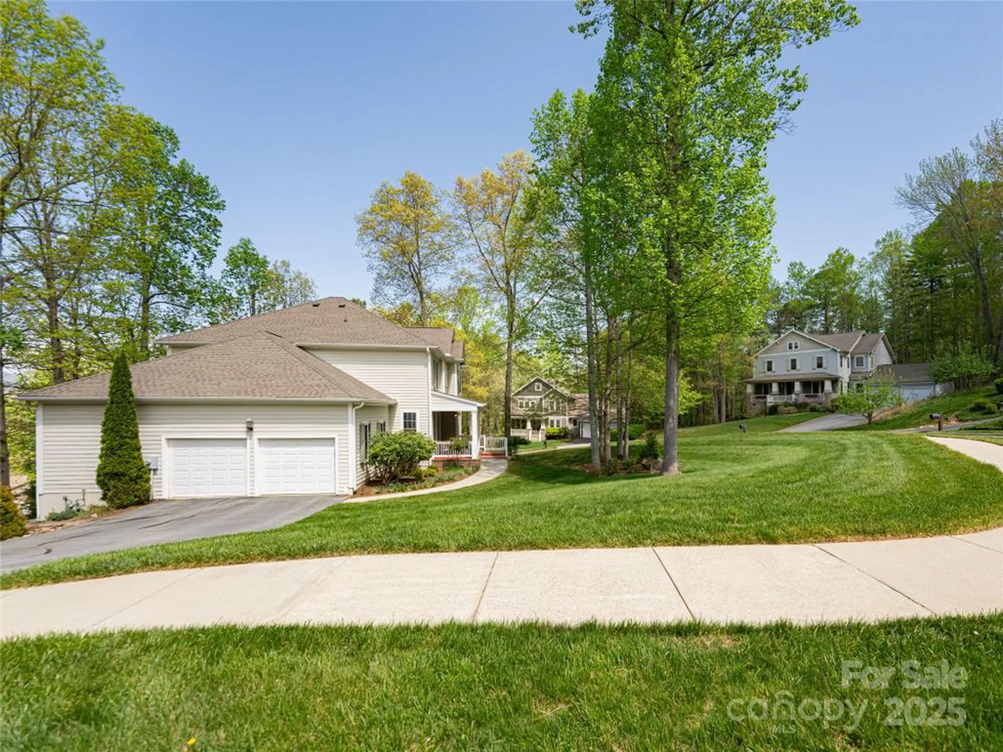 Property Slideshow image 35 of 42 | 11 larue ct, Biltmore Lake, NC, 28715