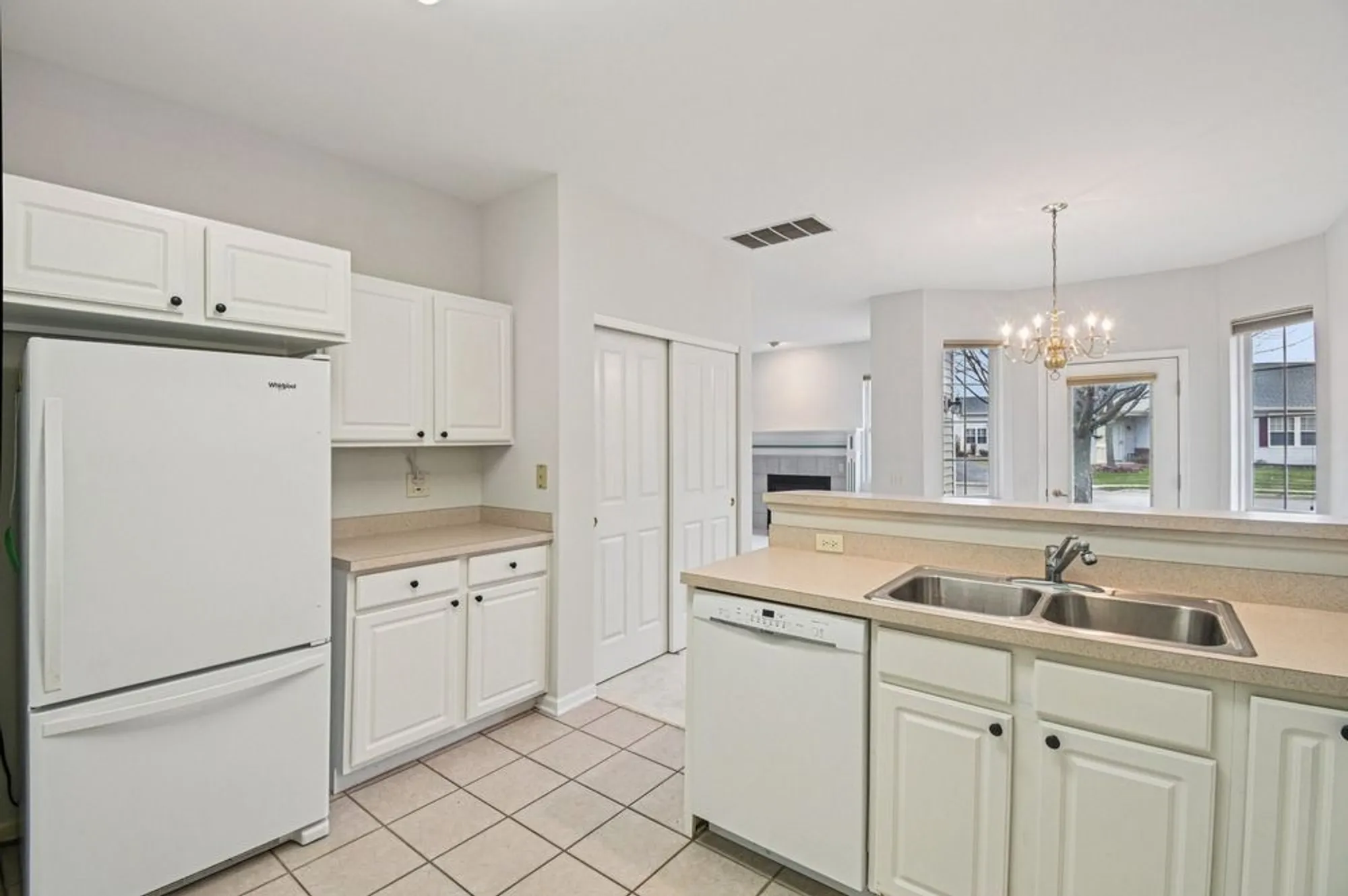 Property Slideshow image 10 of 20 | , Huntley, IL, 60142