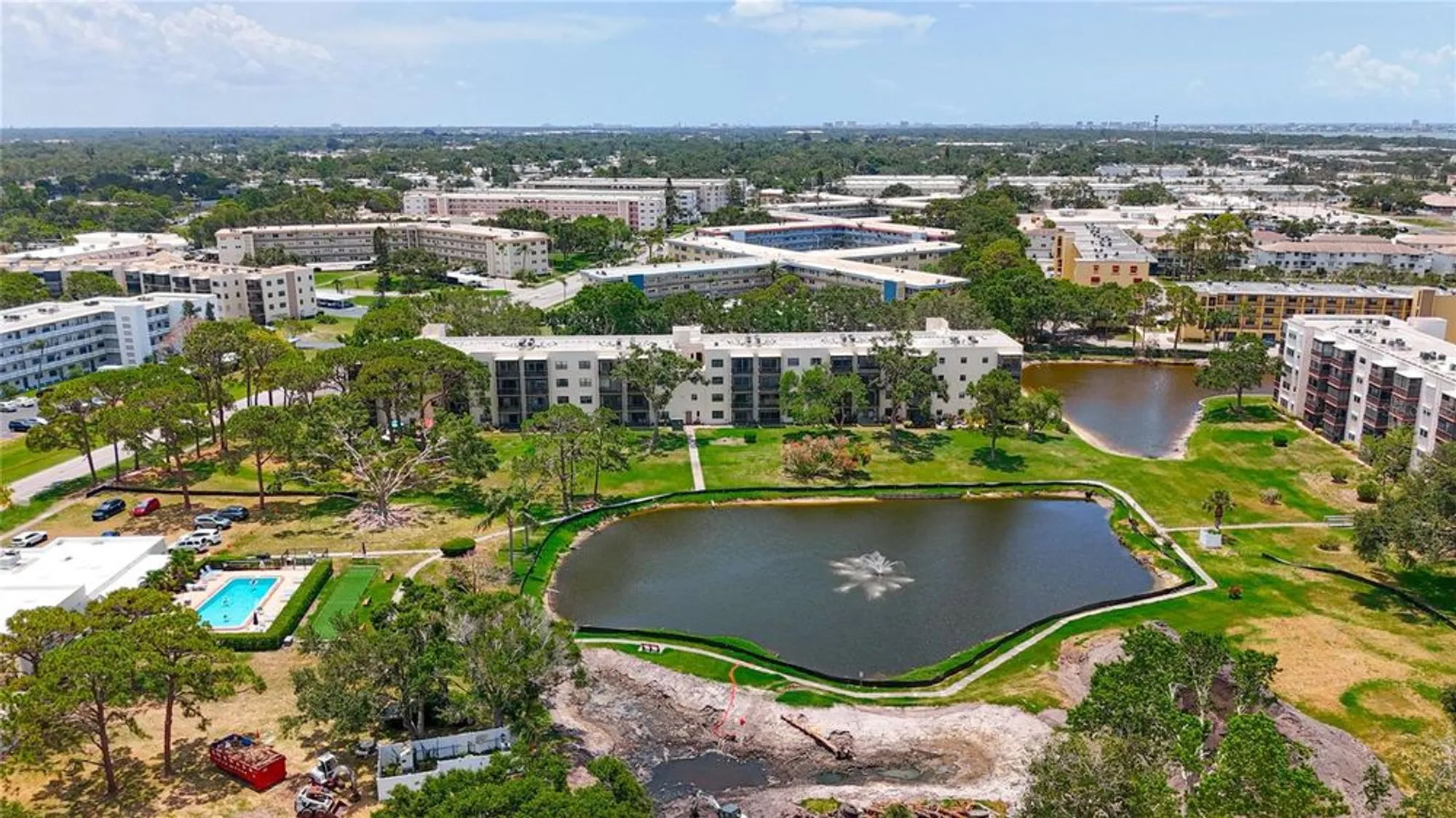 Property Slideshow image 9 of 51 | 5920 80th st n unit 406, Saint Petersburg, FL, 33709