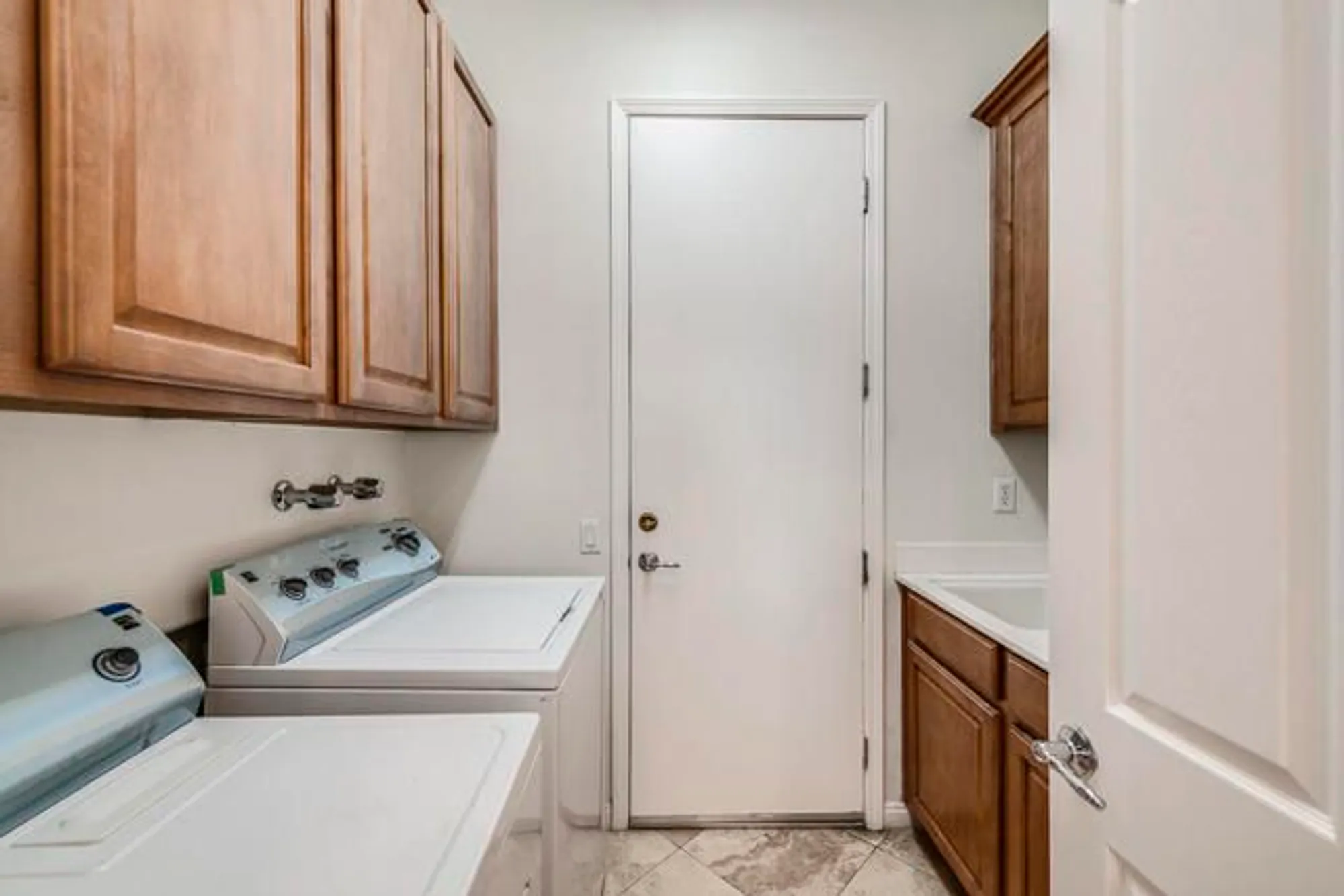 Property Slideshow image 20 of 43 | 81135 avenida pamplona, Indio, CA, 92203