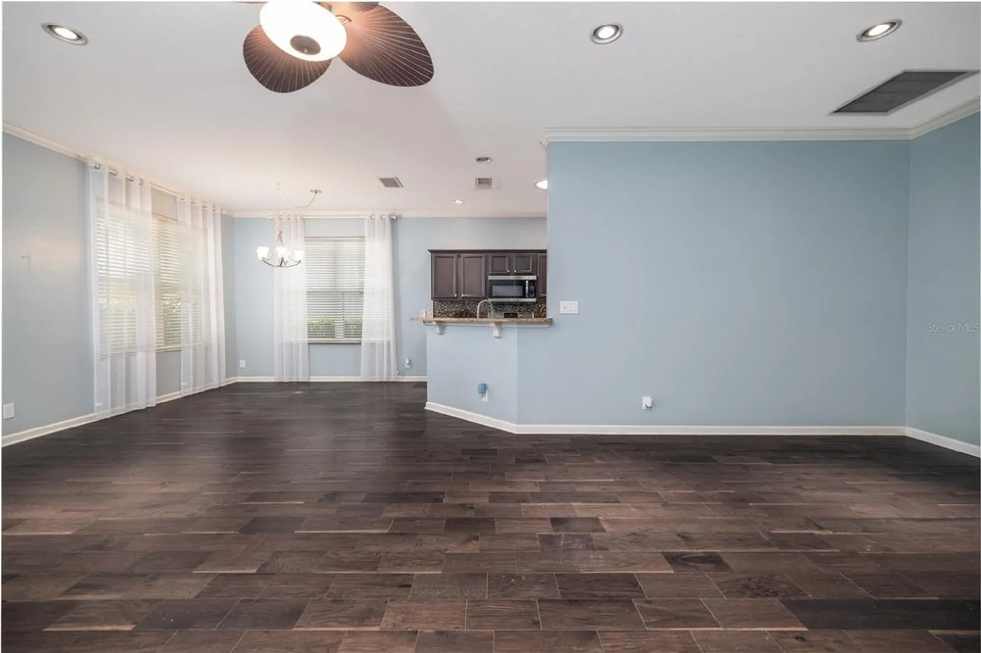 Property Slideshow image 14 of 44 | 107 wethersfield ct, Deland, FL, 32724