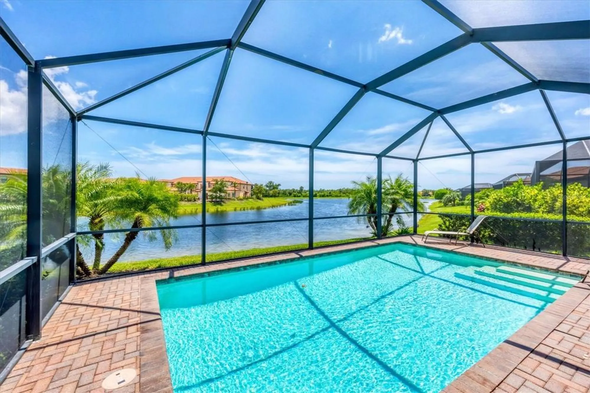 Property Slideshow image 17 of 100 | 10061 cozy grove dr, Venice, FL, 34293