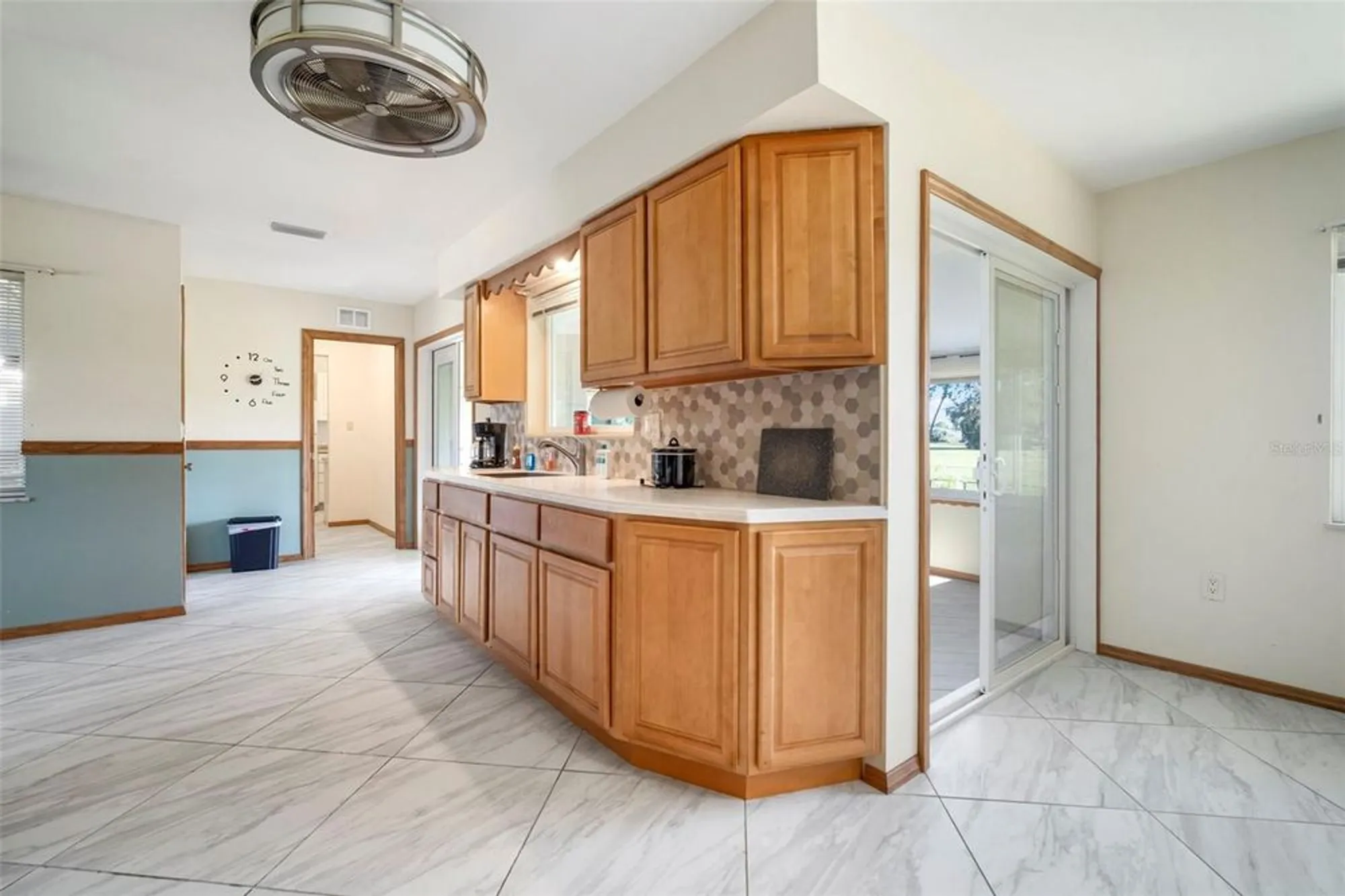Property Slideshow image 10 of 49 | 609 fox hills dr, Sun City Center, FL, 33573