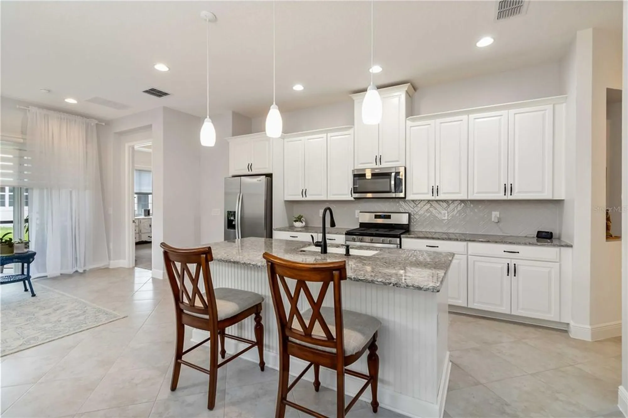 Property Slideshow image 8 of 38 | 2585 yellow brick rd, Saint Cloud, FL, 34772