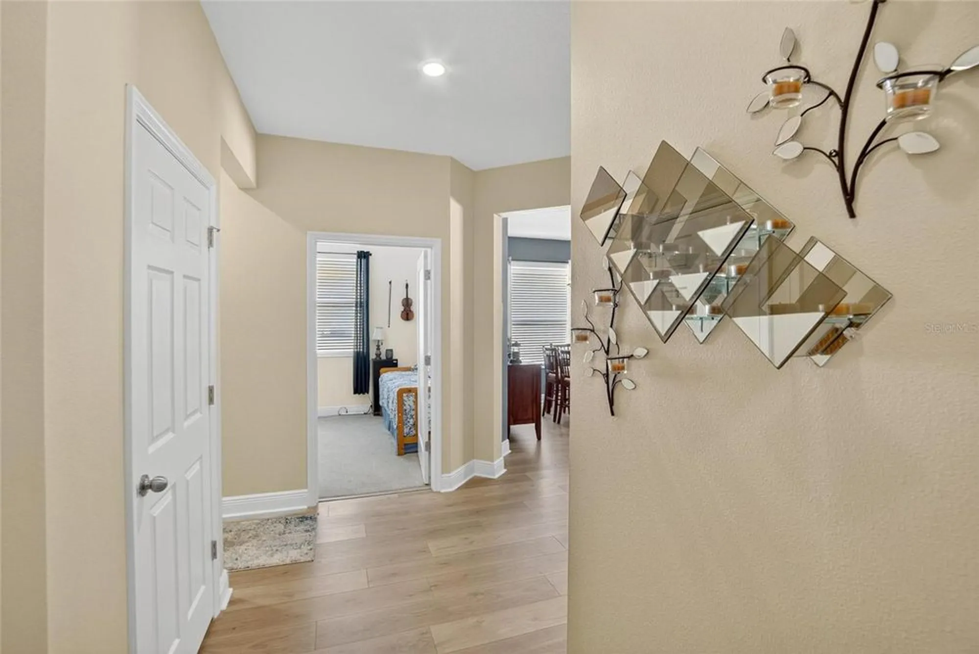 Property Slideshow image 10 of 58 | 307 bluewater falls ct, Apollo Beach, FL, 33572