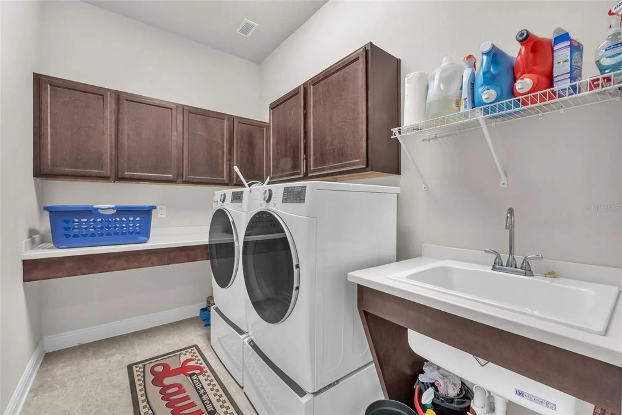 Property Slideshow image 21 of 58 | 6122 watercolor dr, Lithia, FL, 33547