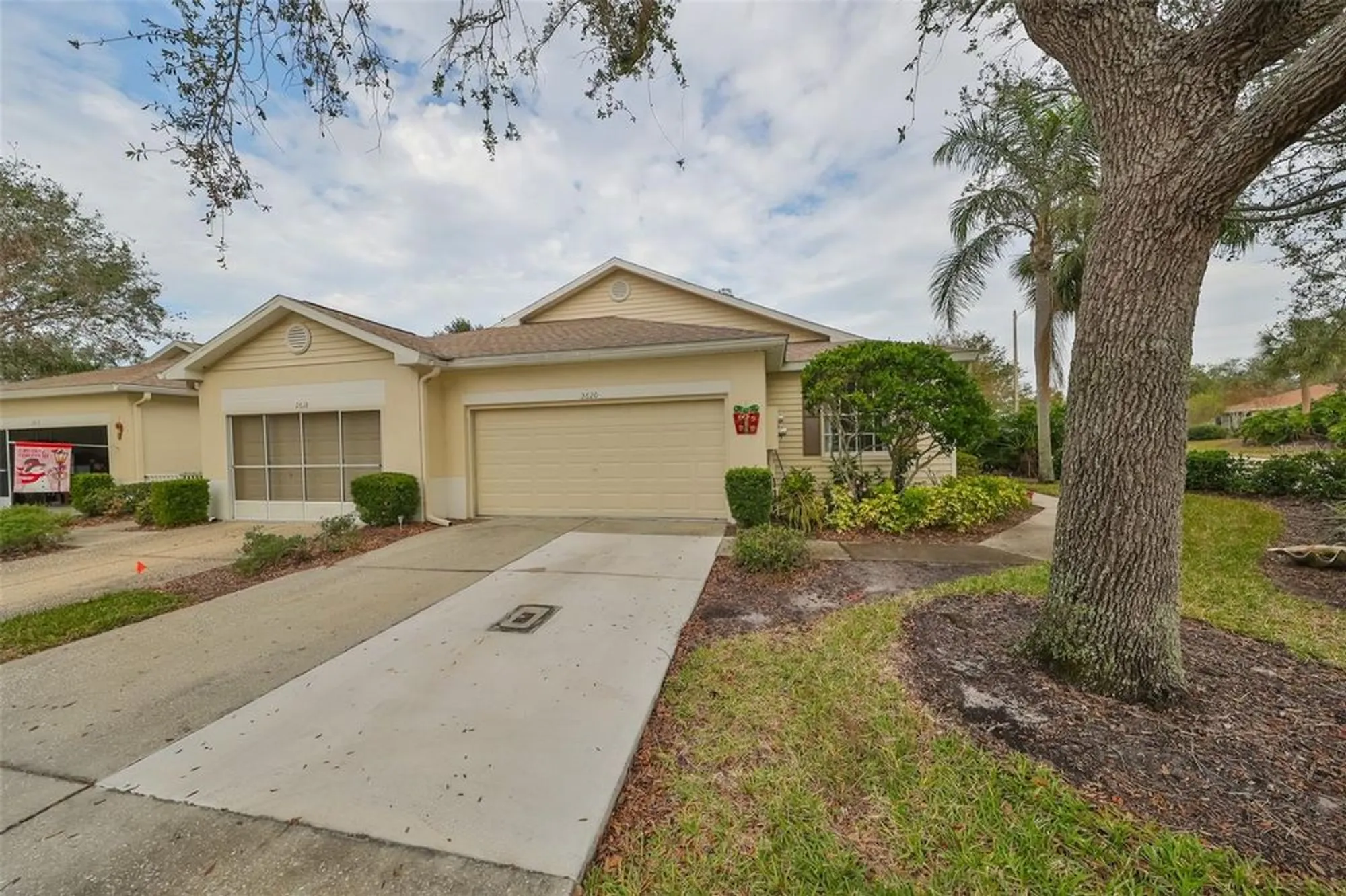 Property Slideshow image 1 of 41 | 2620 newcomb ct, Sun City Center, FL, 33573