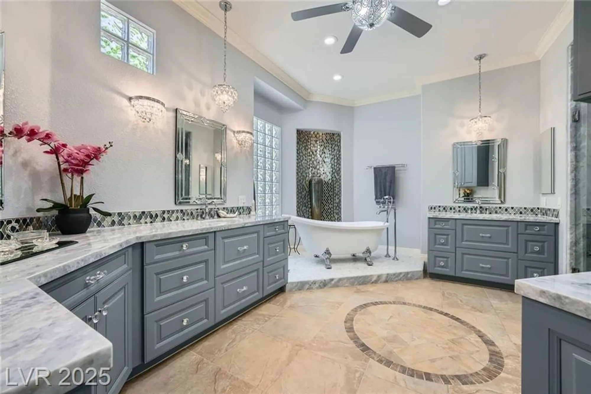 Property Slideshow image 32 of 72 | 4719 riva de romanza st, Las Vegas, NV, 89135