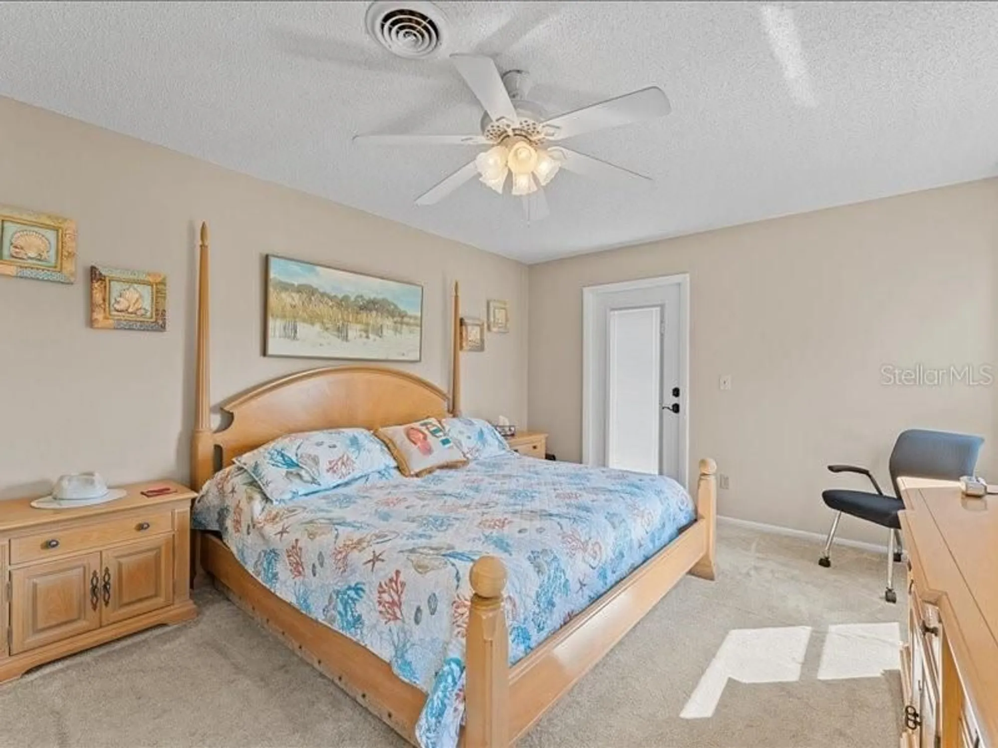 Property Slideshow image 13 of 47 | 8186 terrace garden dr n unit 401, Saint Petersburg, FL, 33709
