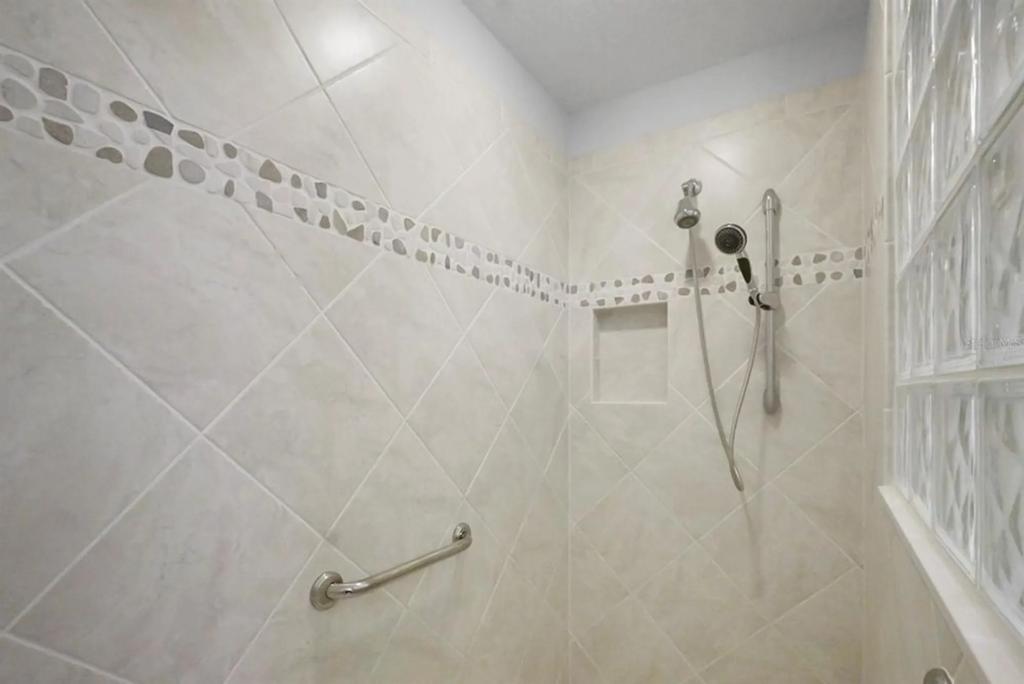 Property Slideshow image 24 of 54 | 415 kilmer way, The Villages, FL, 32162