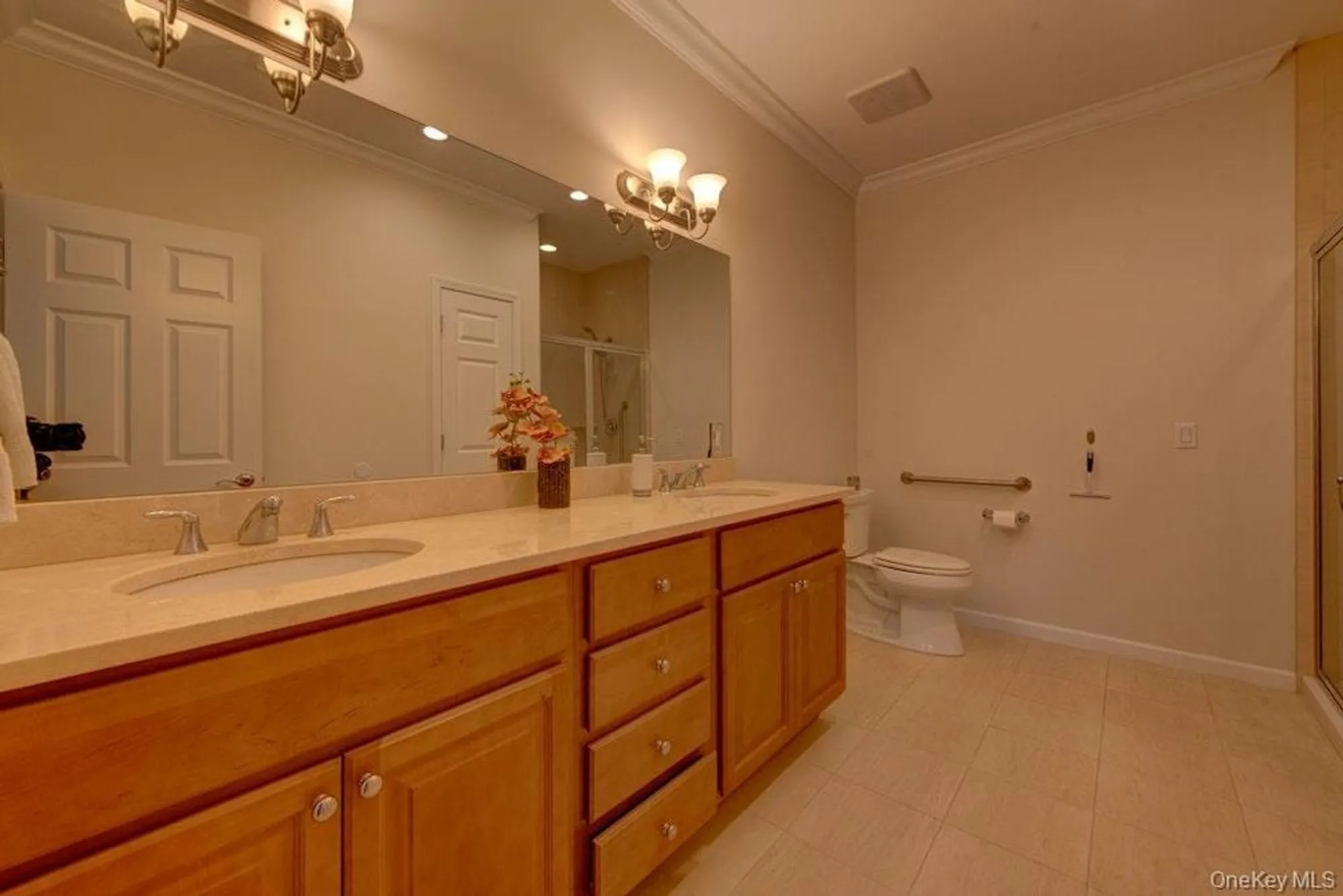 Property Slideshow image 16 of 25 | 12 wolfe cir, West Nyack, NY, 10994