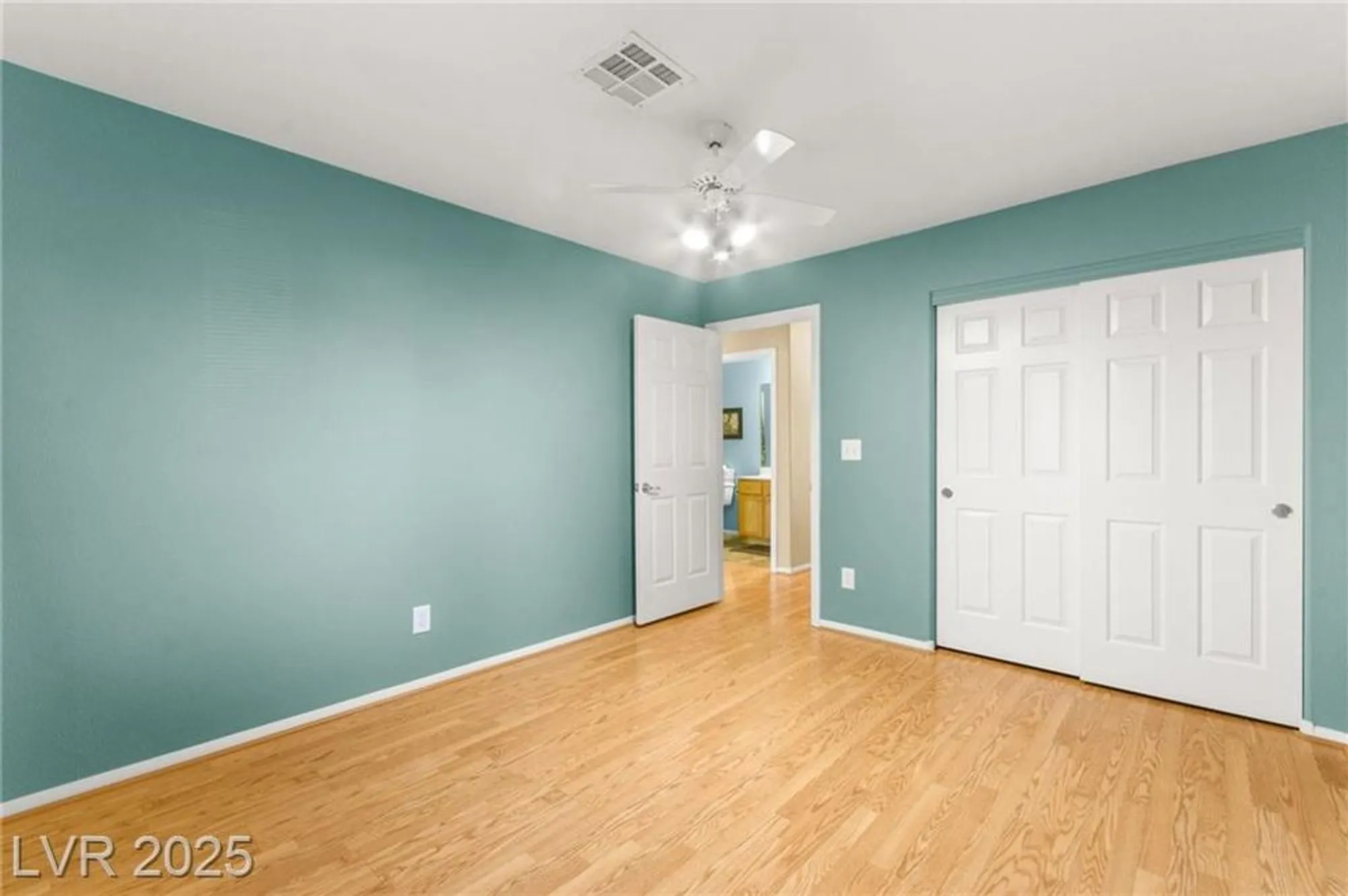 Property Slideshow image 39 of 65 | 5245 woodlawn ln, Las Vegas, NV, 89130