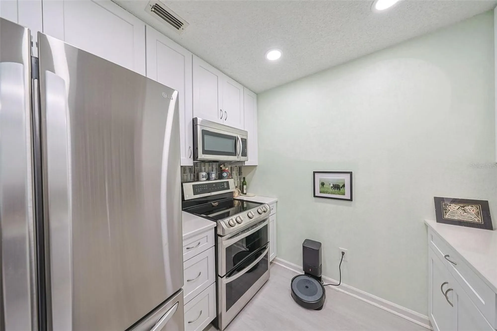 Property Slideshow image 12 of 85 | 1902 dandridge st 24, Sun City Center, FL, 33573