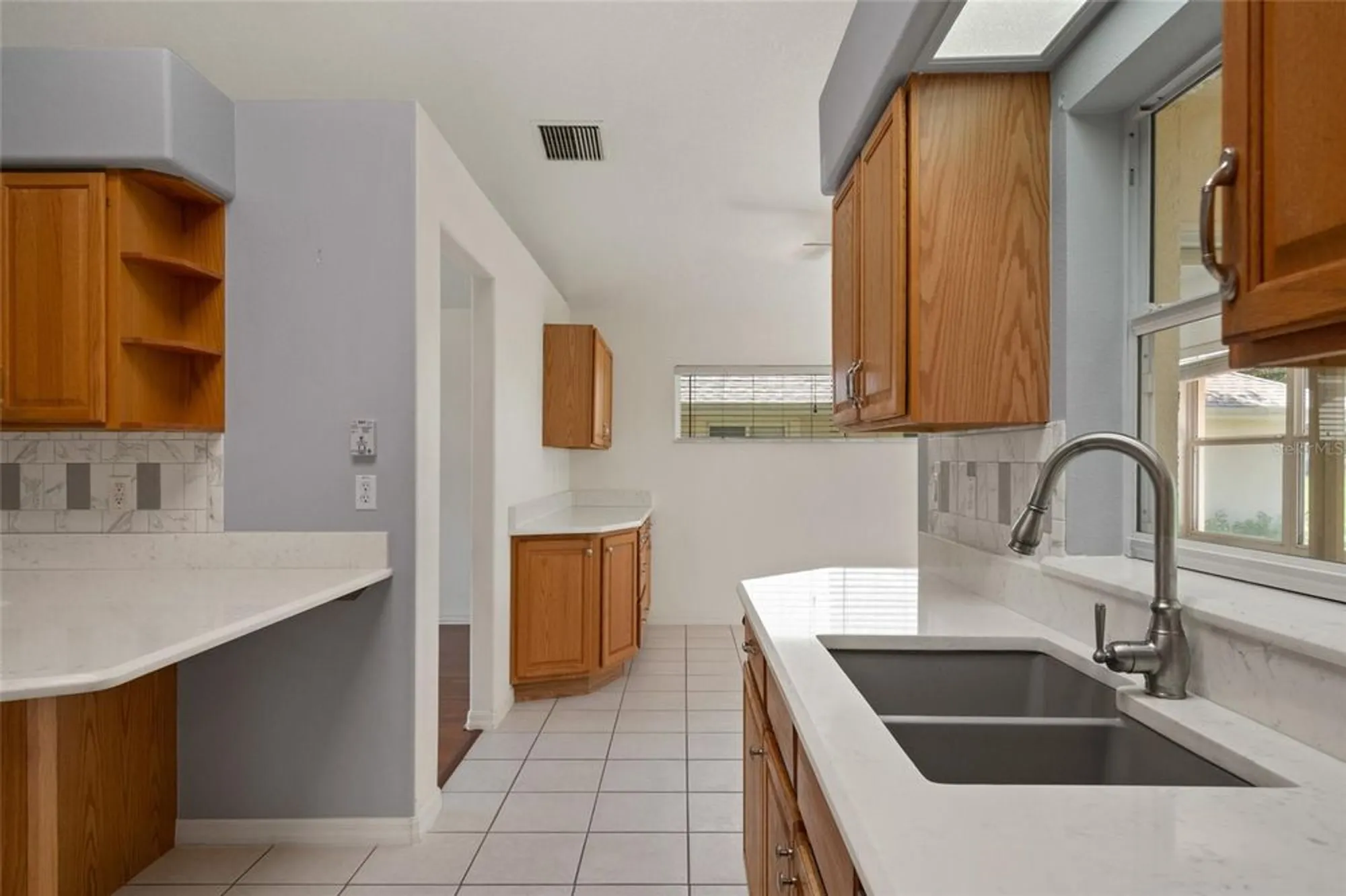 Property Slideshow image 15 of 37 | 21144 royal st georges ln, Leesburg, FL, 34748