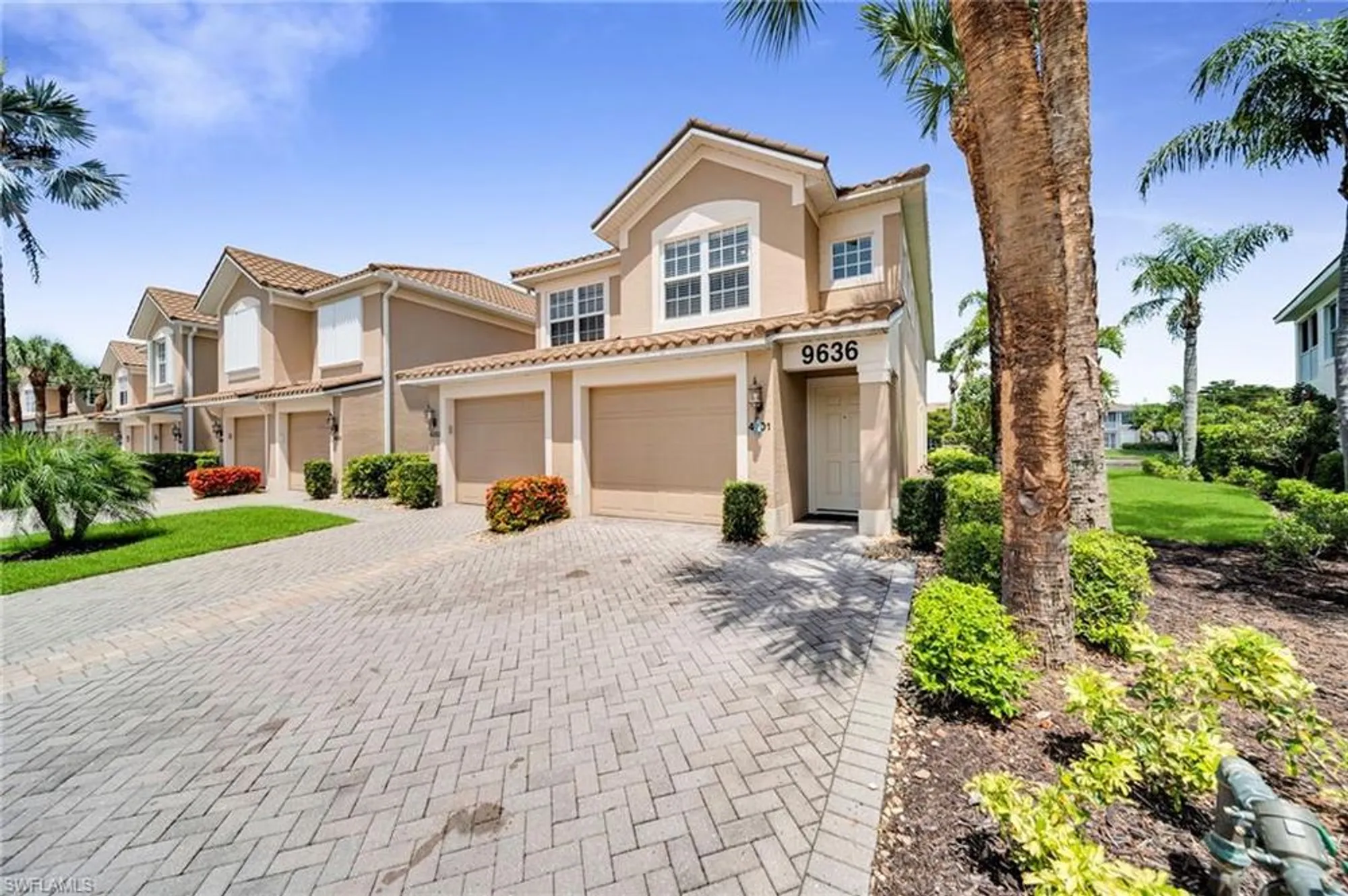 Property Slideshow image 2 of 35 | 9636 hemingway ln 4201, Fort Myers, FL, 33913