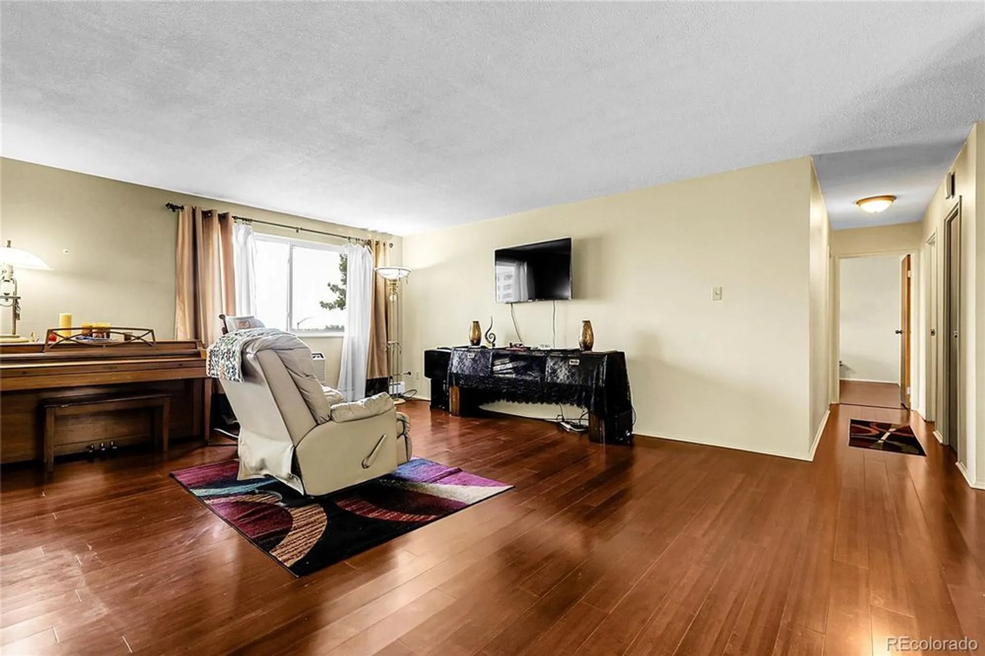 Property Slideshow image 3 of 25 | 9335 e center ave apt 8c, Denver, CO, 80247