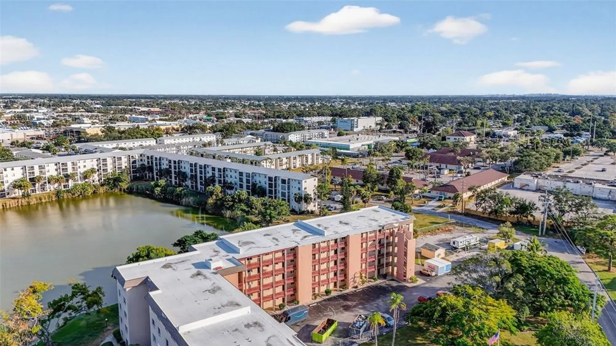 Property Slideshow image 5 of 40 | 4149 lake bayshore dr c511, Bradenton, FL, 34205