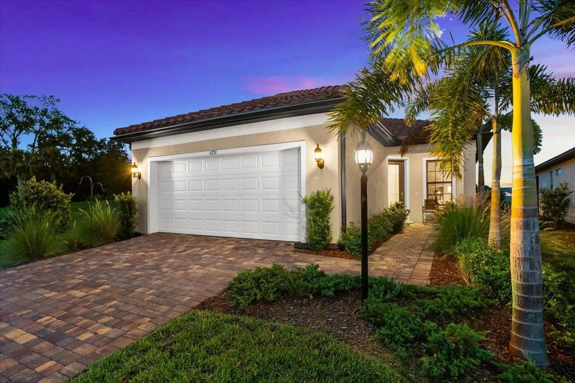 Property Slideshow image 2 of 99 | 6791 alstead cir, Bradenton, FL, 34202
