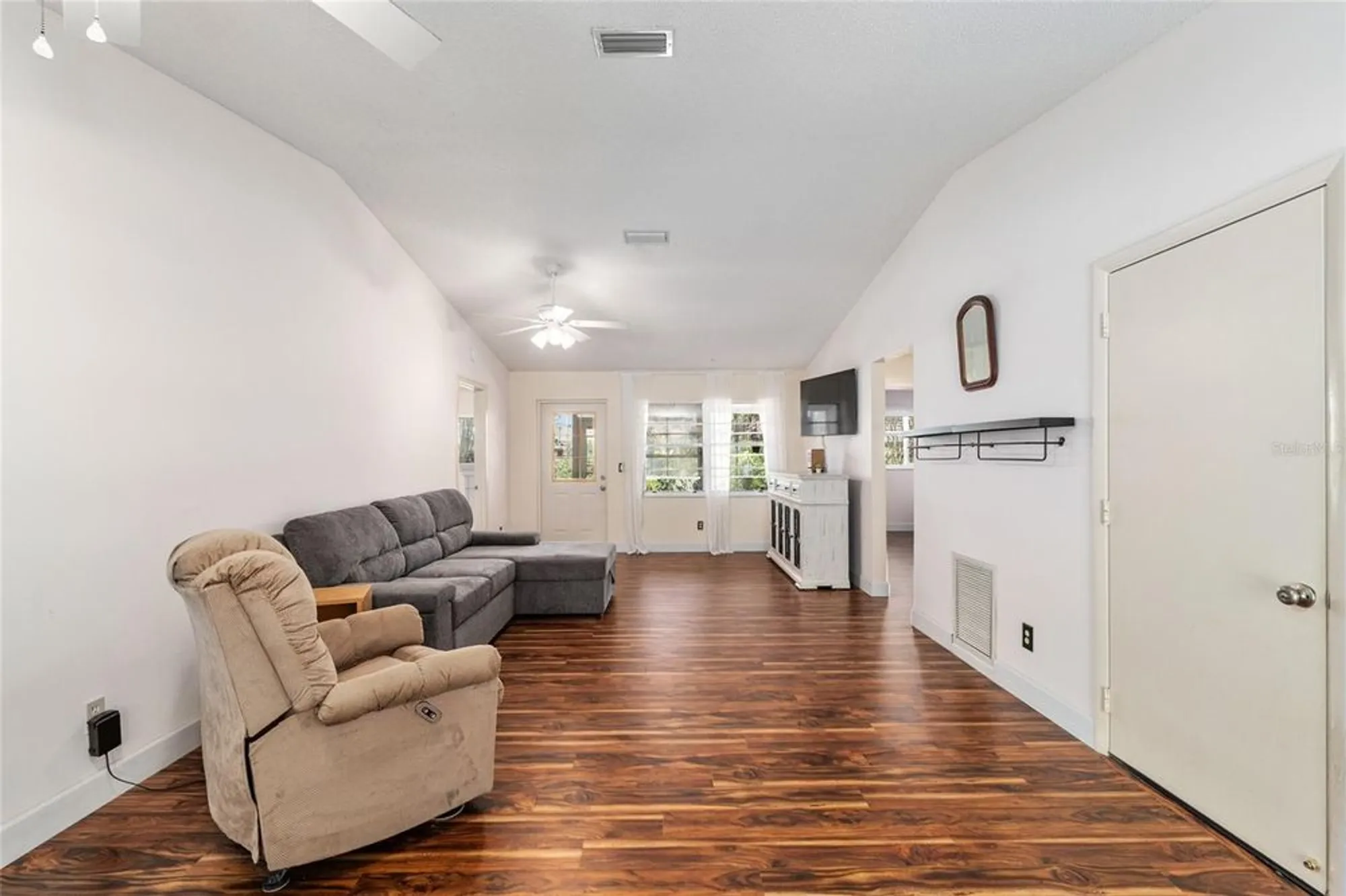 Property Slideshow image 12 of 48 | 8711 sw 90th st b, Ocala, FL, 34481