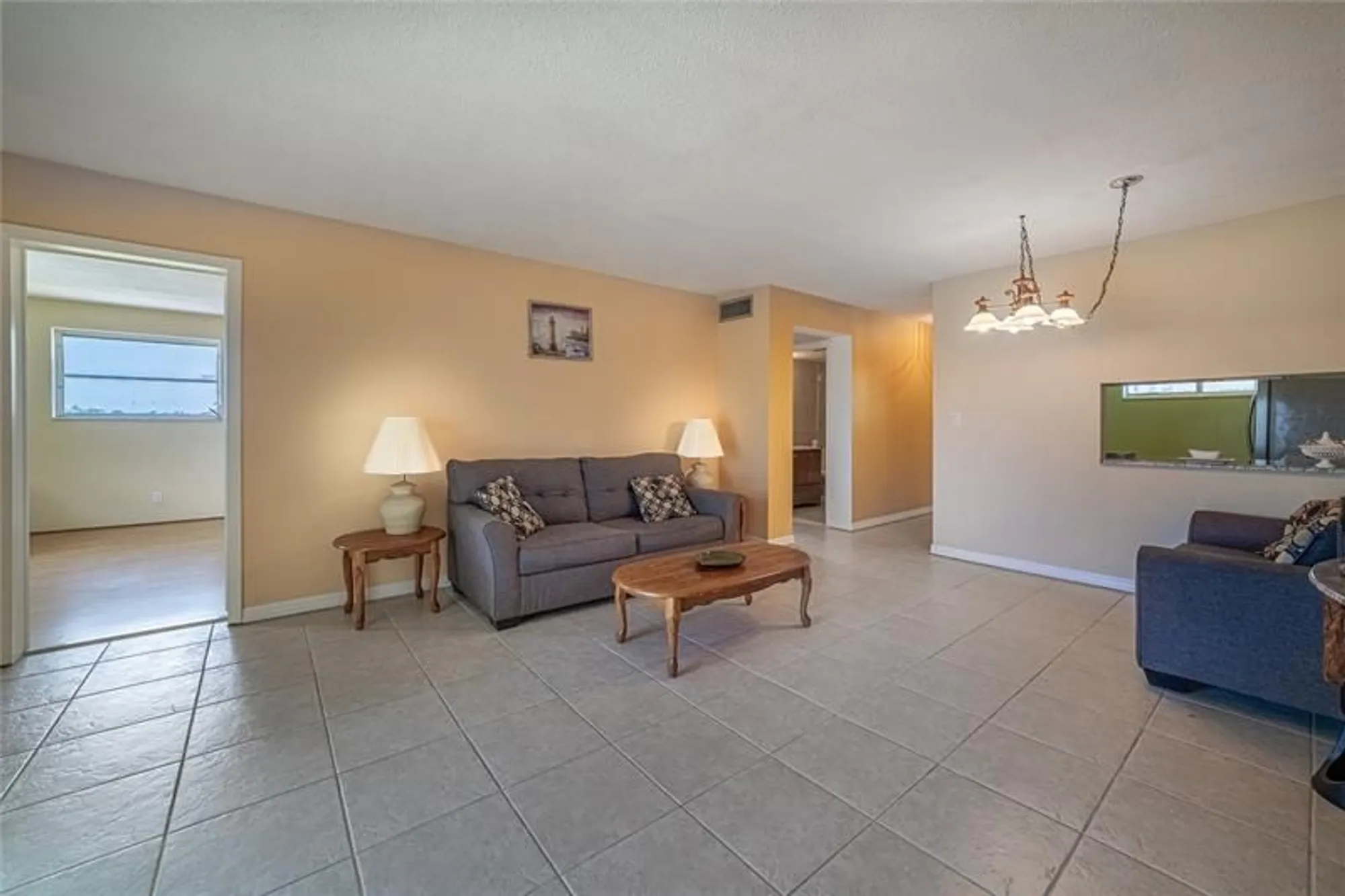 Property Slideshow image 7 of 35 | 2721 garden dr 310, Lake Worth, FL, 33461