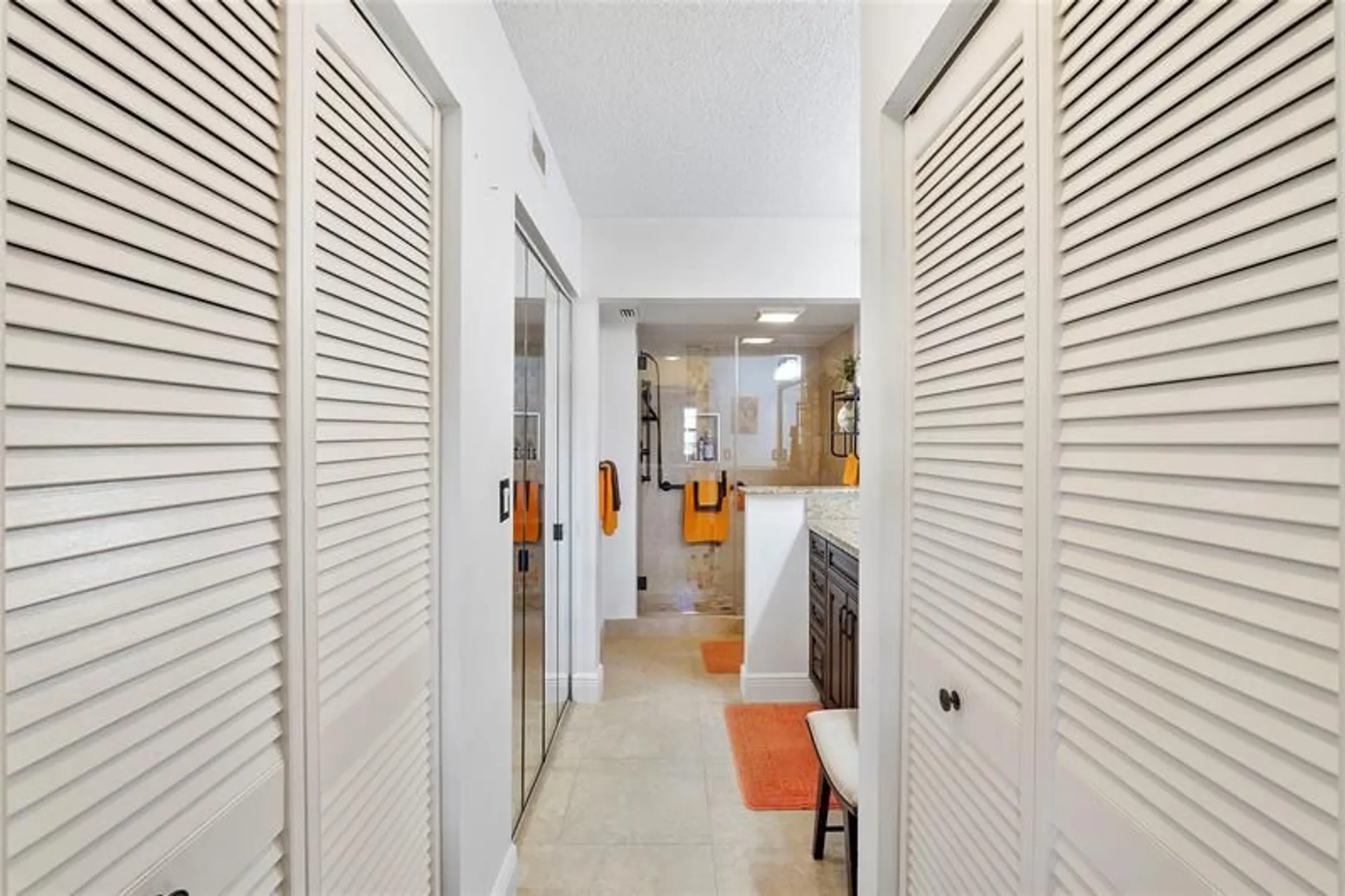 Property Slideshow image 23 of 37 | 7219 fairfax dr 110, Tamarac, FL, 33321