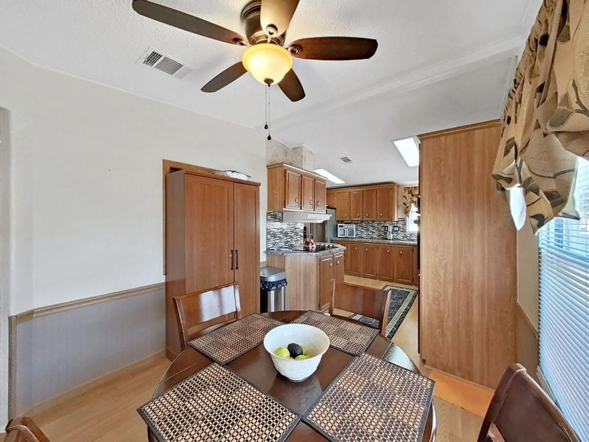 Property Slideshow image 17 of 40 | 5038 foxwood blvd, Lakeland, FL, 33810