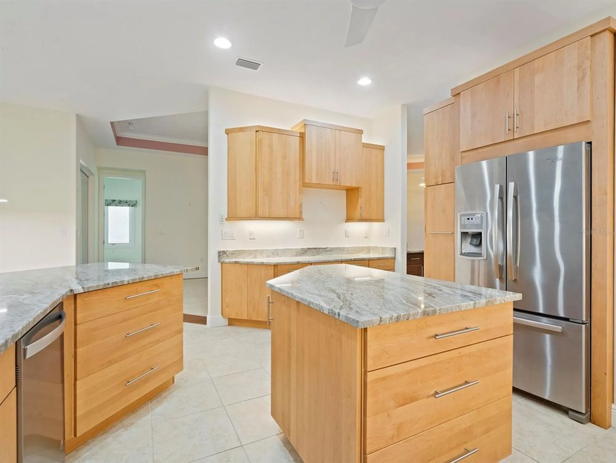 Property Slideshow image 16 of 53 | 8348 bridgeport bay cir, Mount Dora, FL, 32757