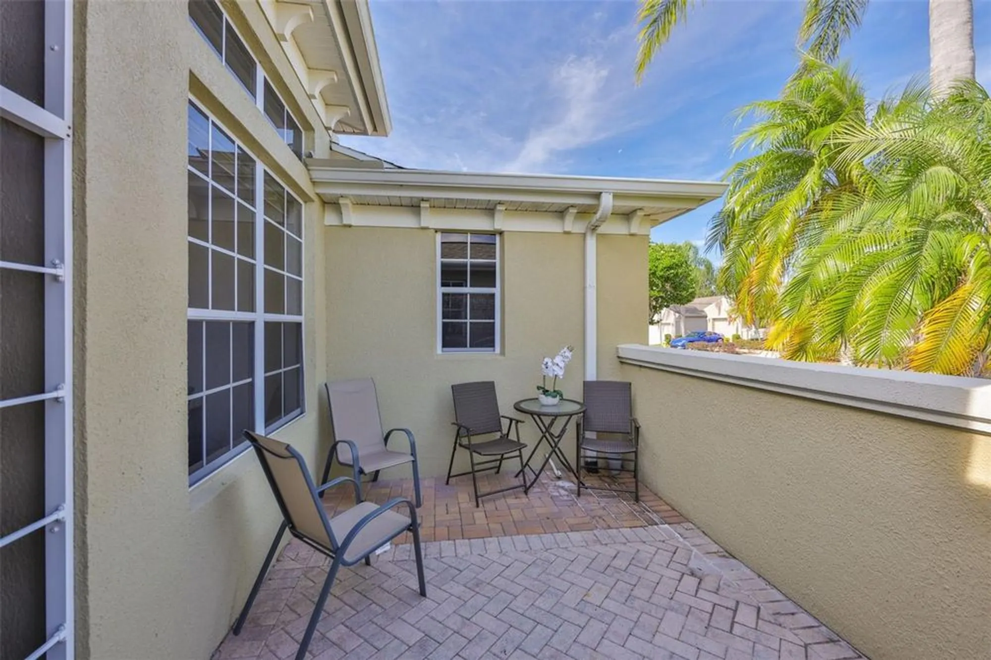 Property Slideshow image 6 of 95 | 2432 kensington greens dr # 15, Sun City Center, FL, 33573