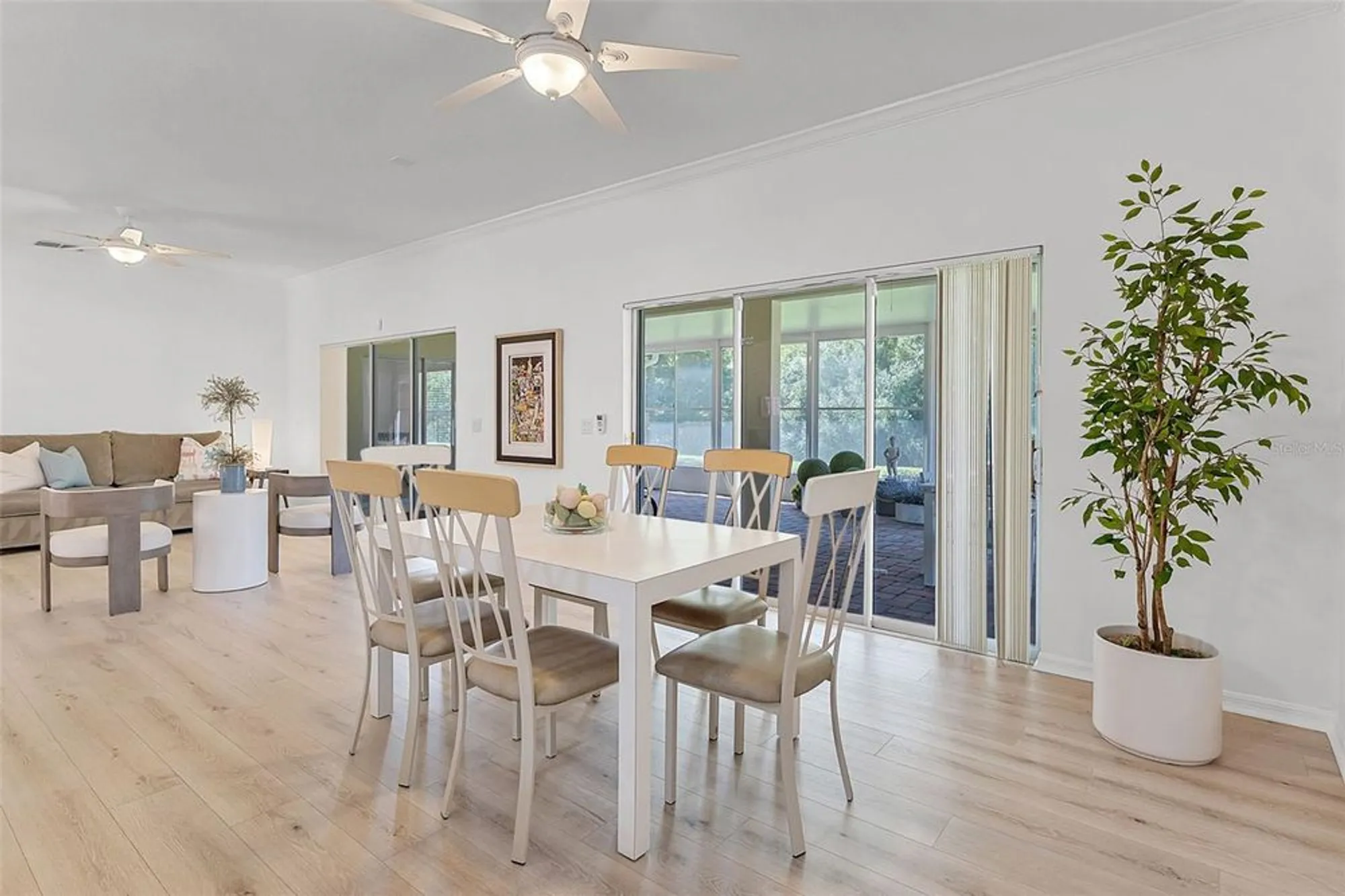 Property Slideshow image 14 of 89 | 917 shorehaven dr, Poinciana, FL, 34759