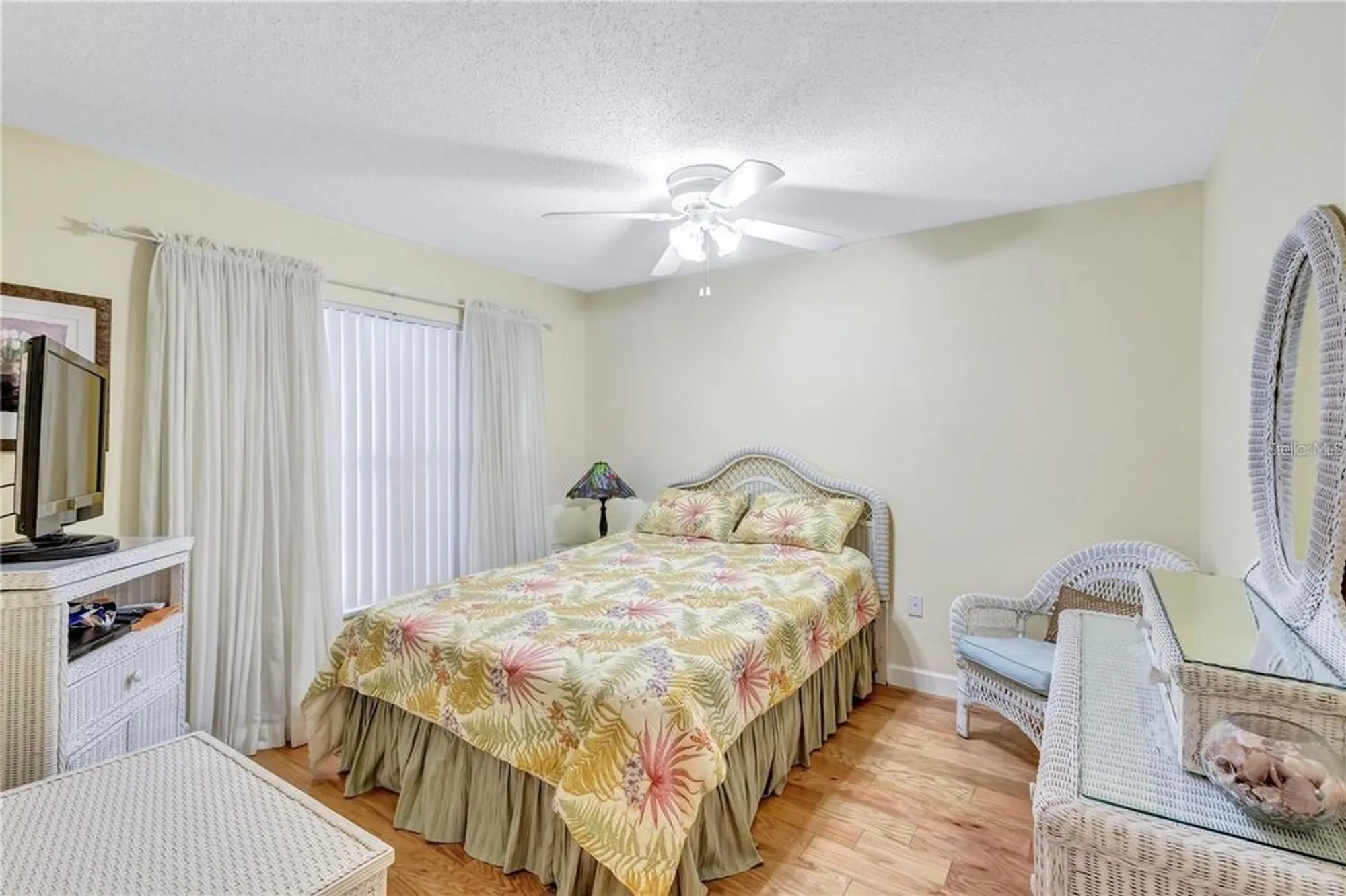 Property Slideshow image 22 of 34 | 19029 us highway 19 n apt 7-28, Clearwater, FL, 33764