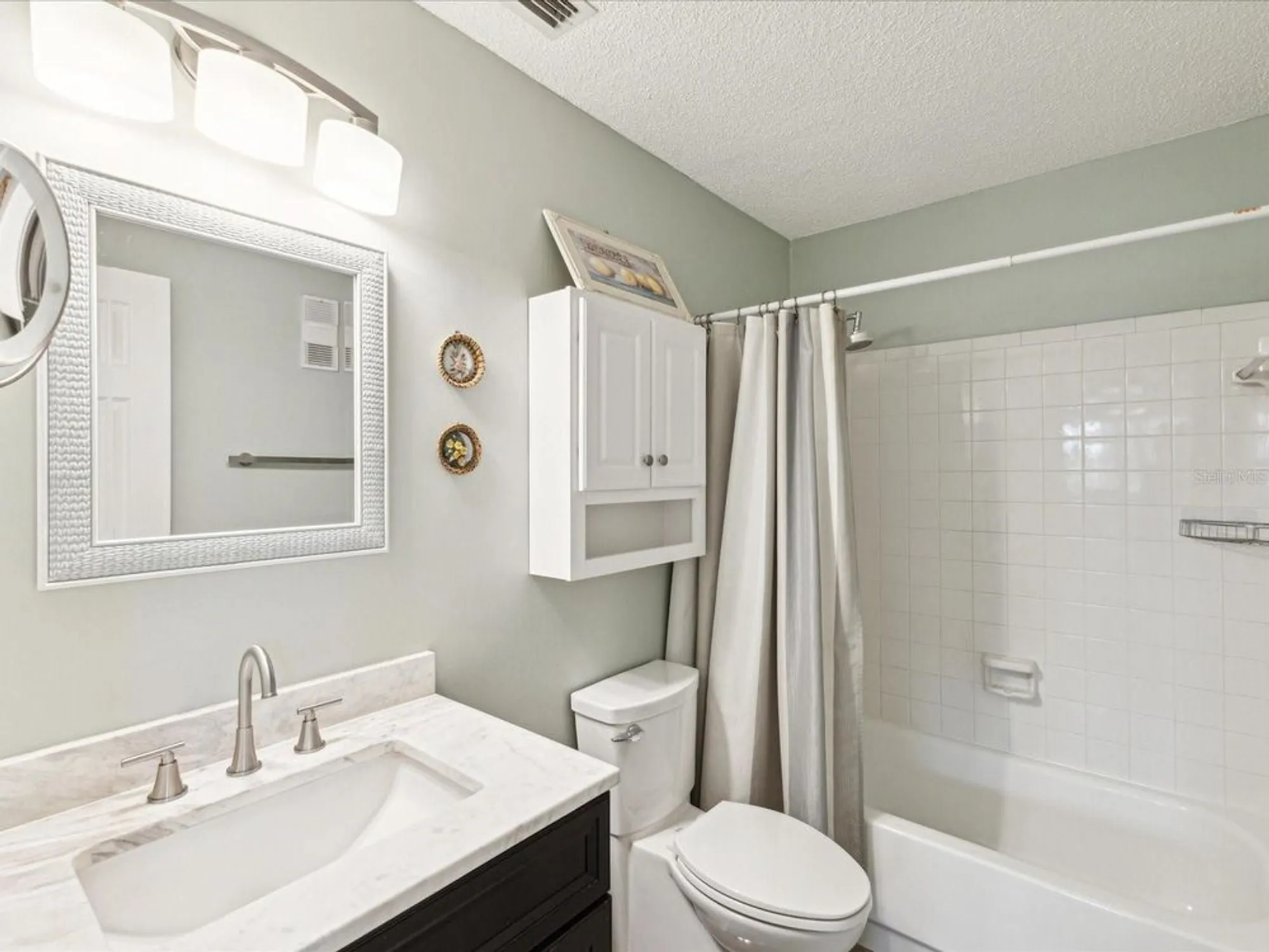 Property Slideshow image 9 of 20 | 5980 terrace park dr n unit 214, Saint Petersburg, FL, 33709