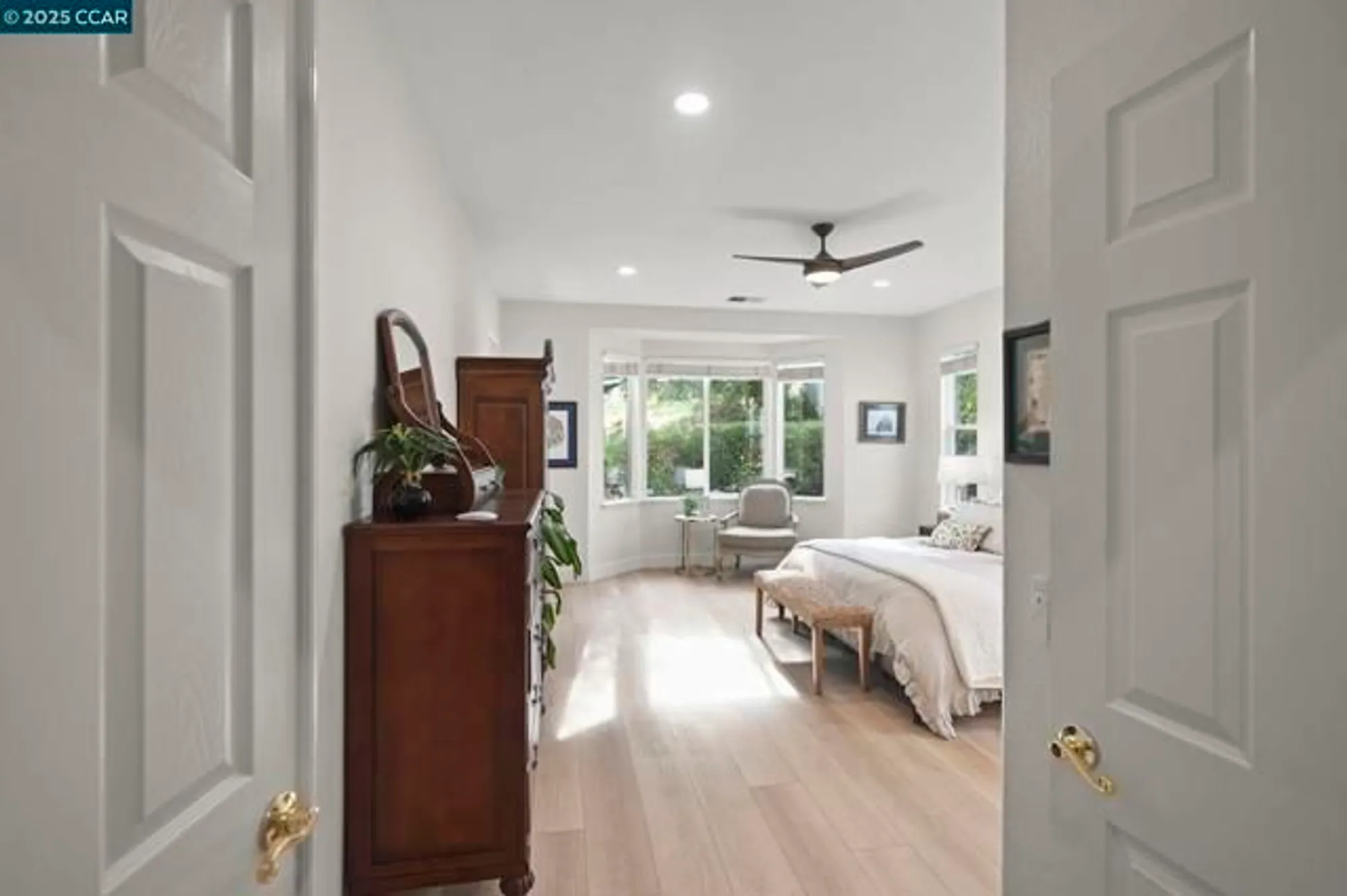 Property Slideshow image 17 of 38 | 346 gladstone dr, Brentwood, CA, 94513