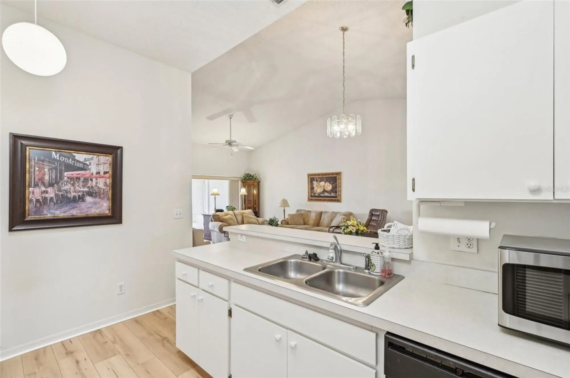 Property Slideshow image 10 of 57 | 2315 new orchard ct 40, Sun City Center, FL, 33573