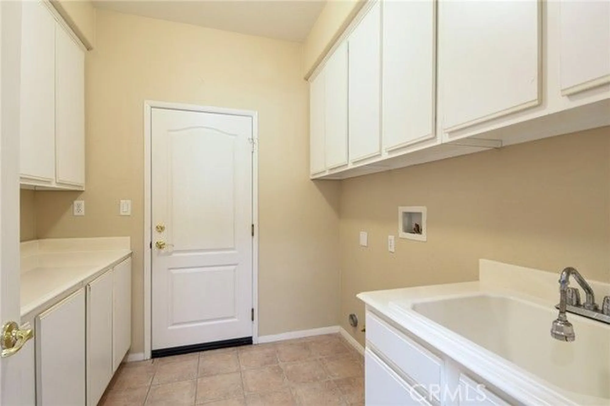 Property Slideshow image 28 of 36 | 24182 via llano, Murrieta, CA, 92562