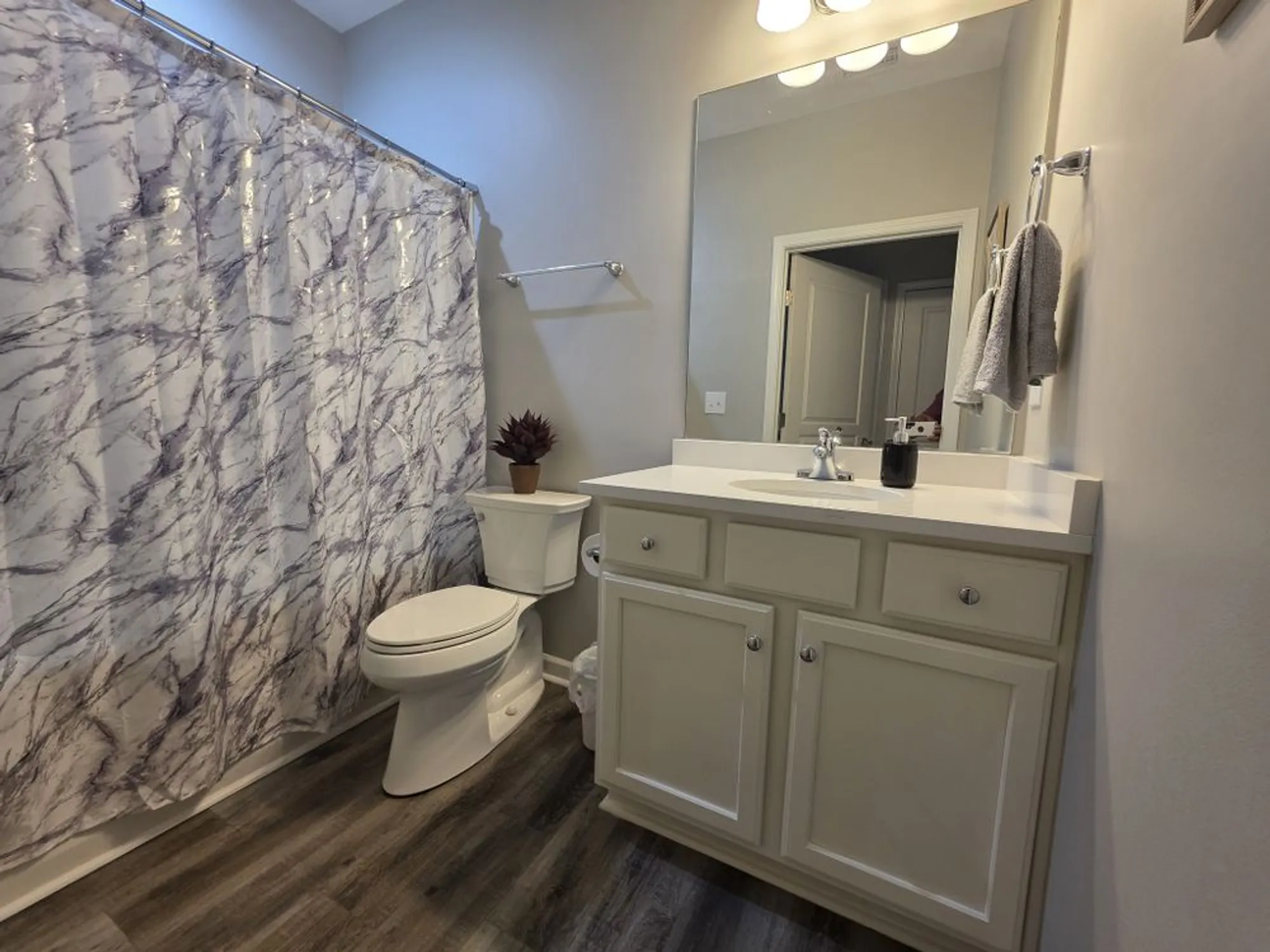 Property Slideshow image 13 of 22 | 127 old towne dr, Mount Juliet, TN, 37122