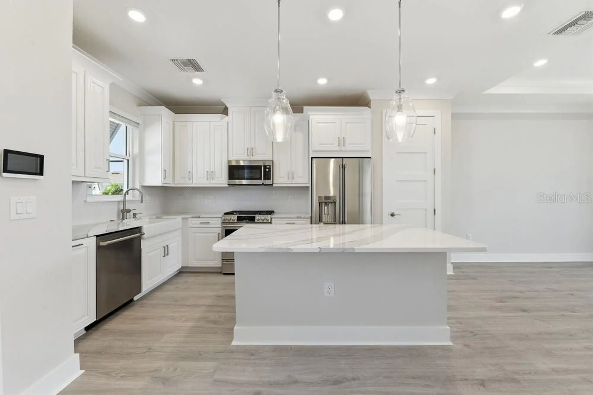 Property Slideshow image 4 of 36 | 4062 santa caterina blvd # 102, Bradenton, FL, 34211