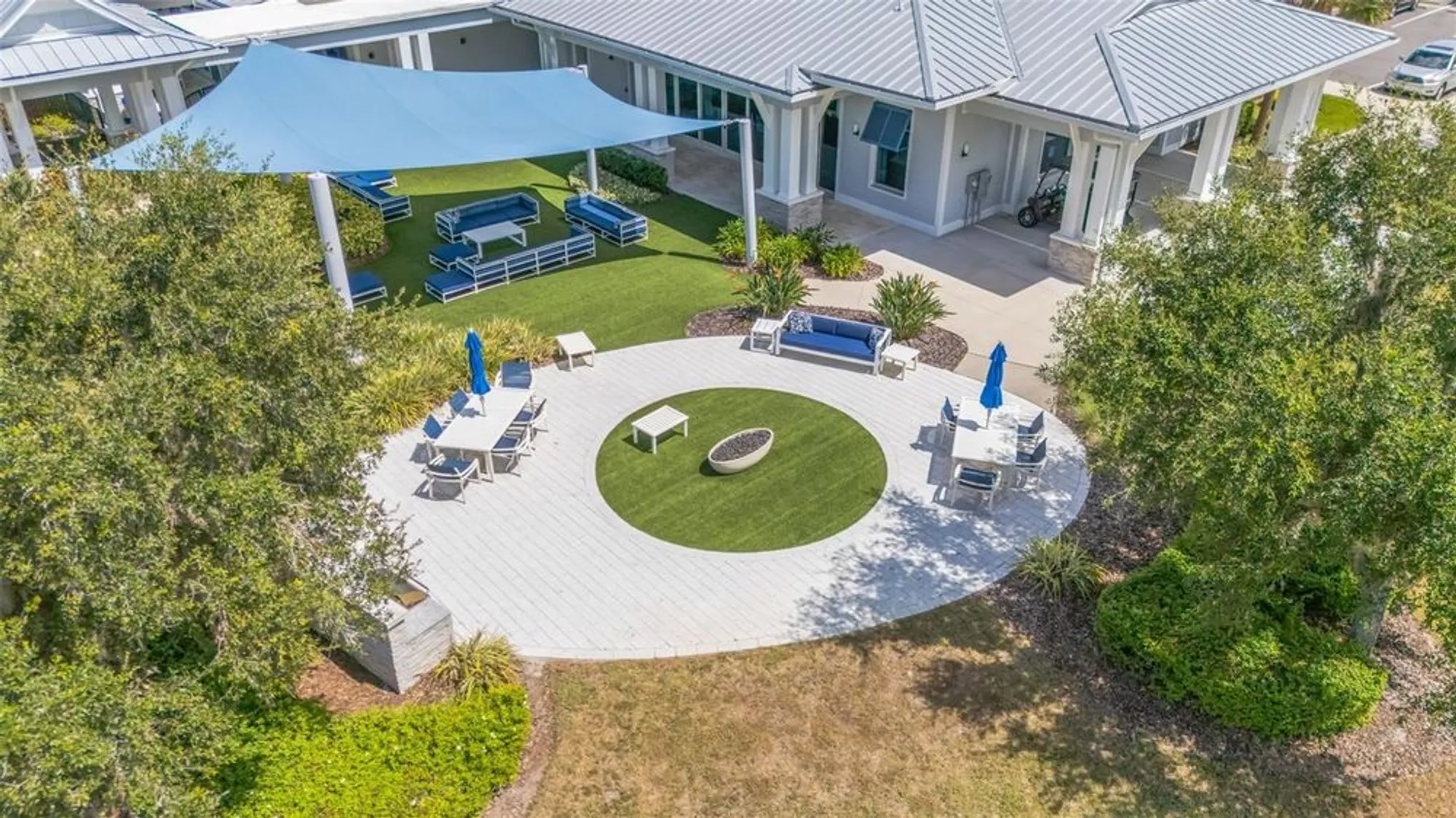 Property Slideshow image 61 of 70 | 19494 sea glass cir, Land O Lakes, FL, 34638