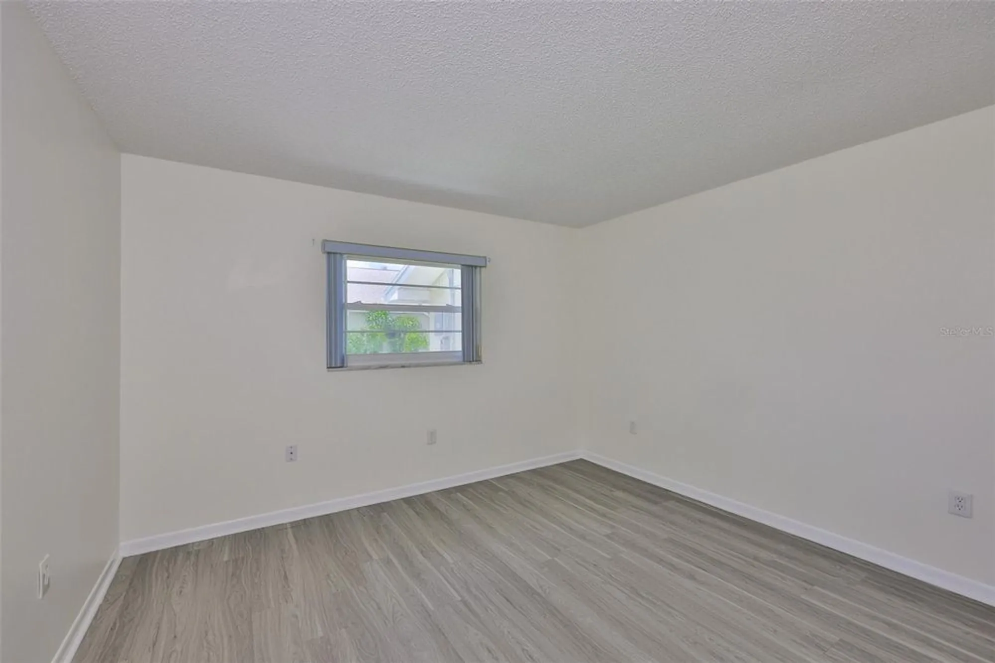 Property Slideshow image 32 of 54 | 1210 eastloch ct, Sun City Center, FL, 33573