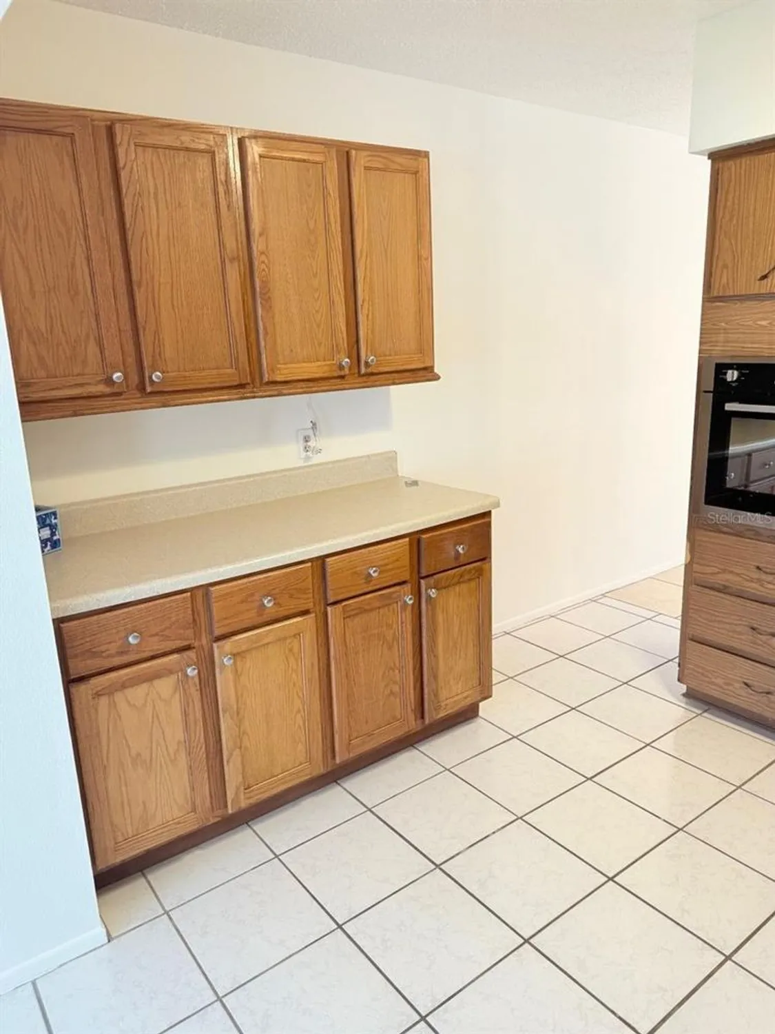 Property Slideshow image 11 of 31 | 2426 persian dr apt 38, Clearwater, FL, 33763