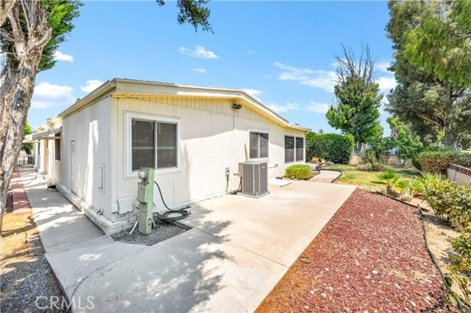 Property Slideshow image 41 of 54 | 1272 brentwood way, Hemet, CA, 92545