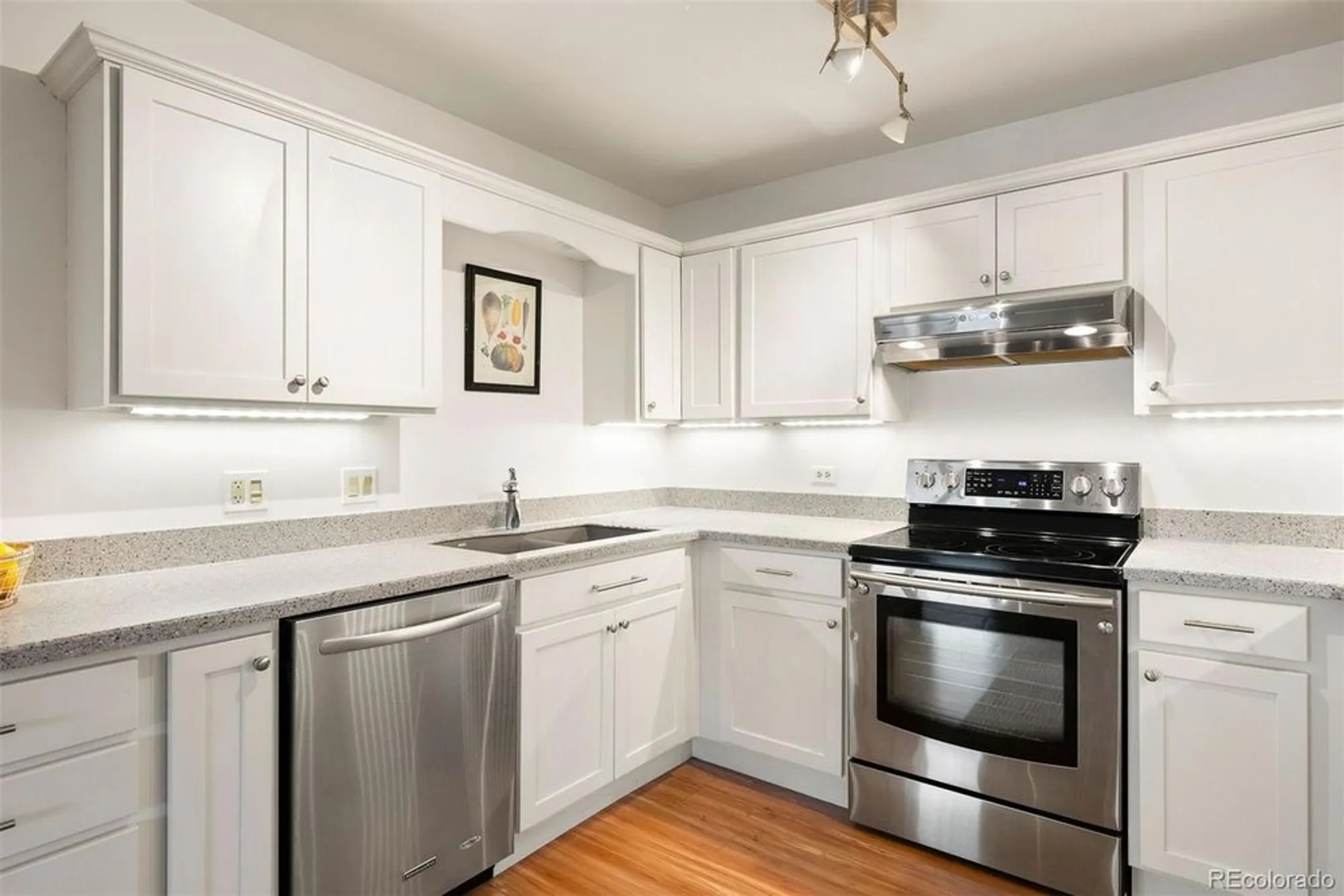 Property Slideshow image 2 of 44 | 695 s alton way unit 9c, Denver, CO, 80247