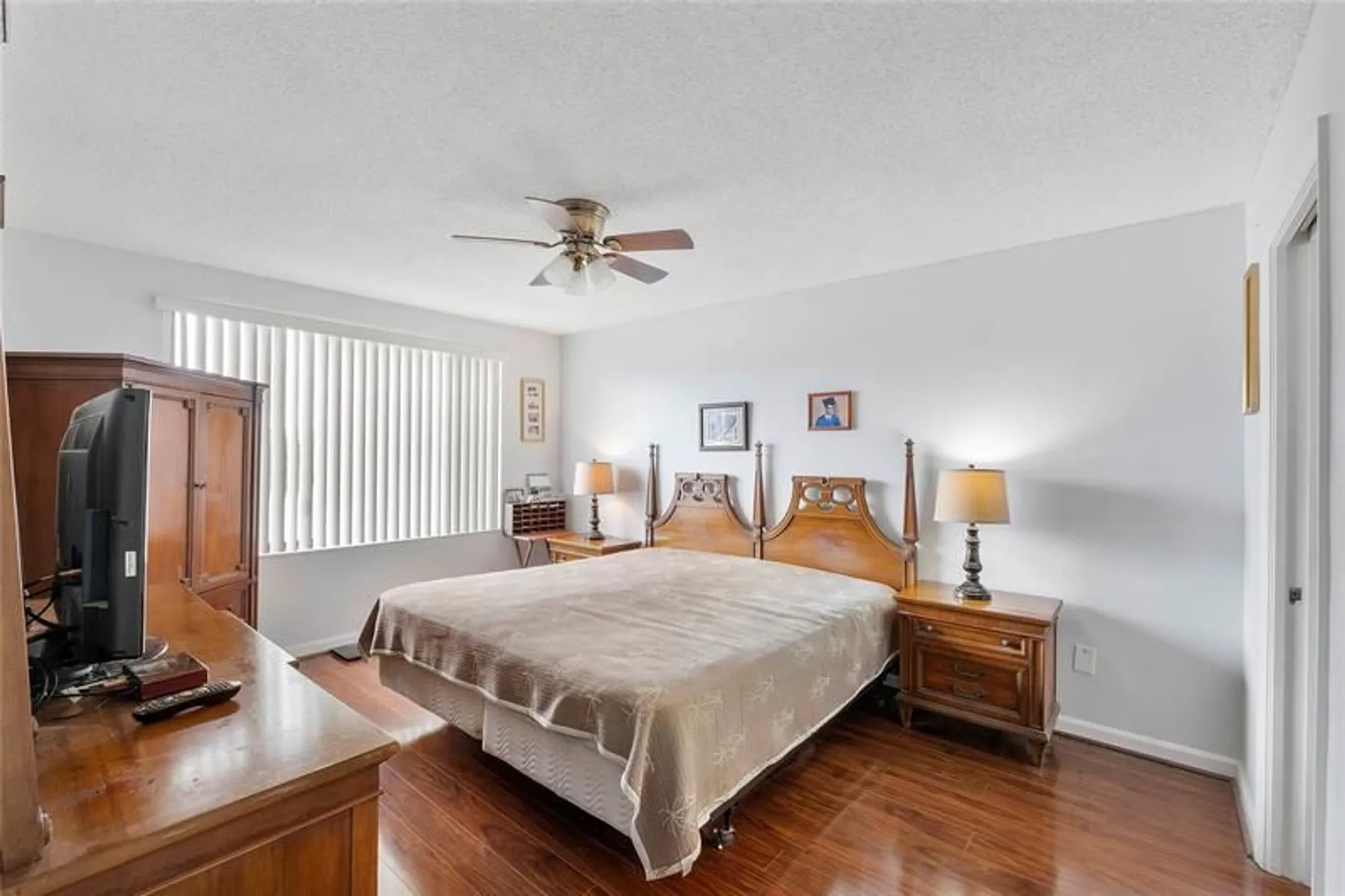 Property Slideshow image 5 of 21 | 9635 n belfort cir 109, Tamarac, FL, 33321