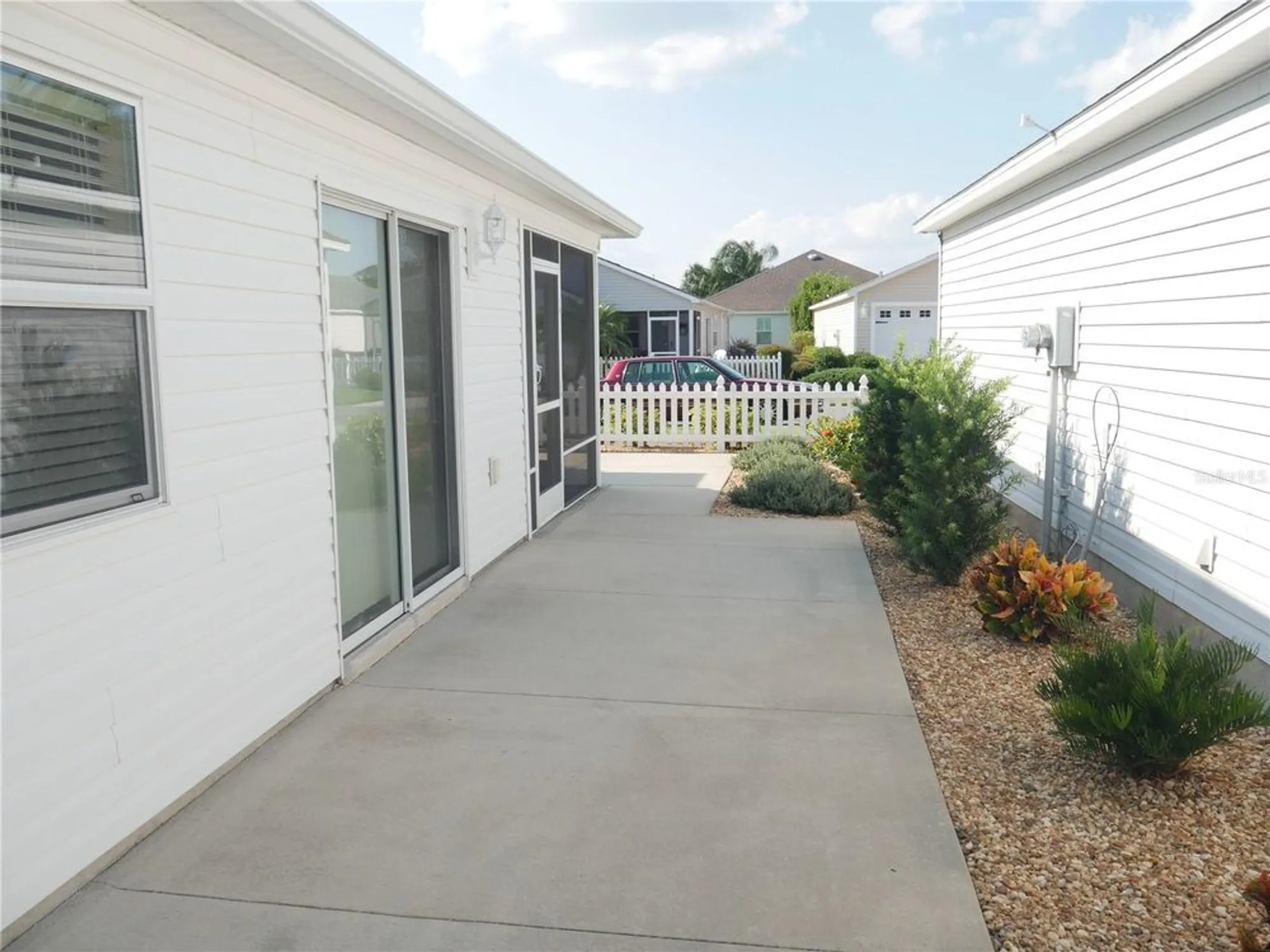 Property Slideshow image 7 of 43 | 1390 viola ct, The Villages, FL, 32163