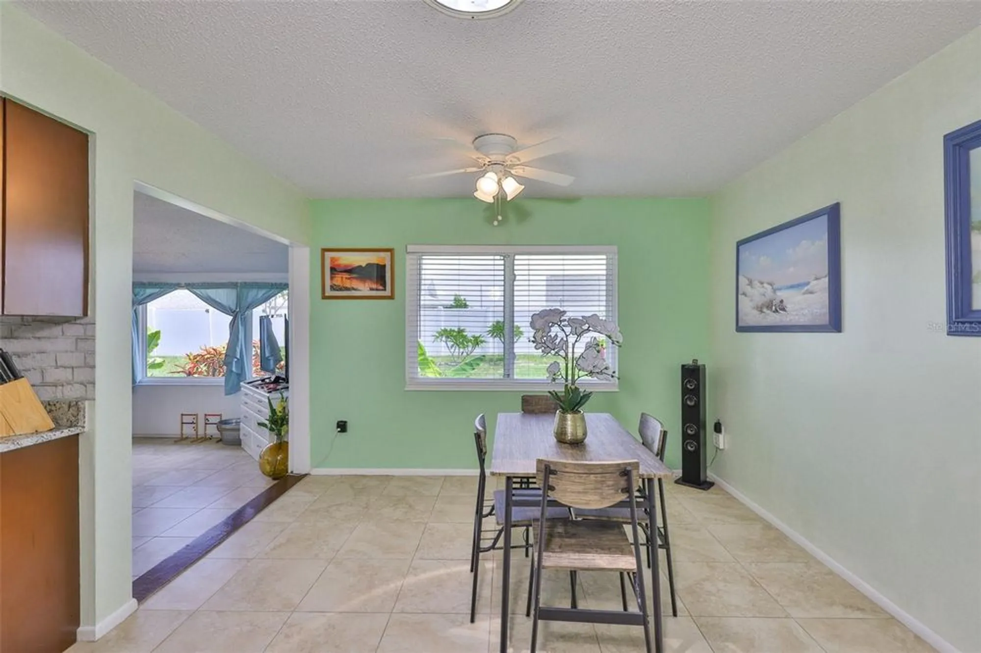 Property Slideshow image 14 of 48 | 613 la jolla ave, Sun City Center, FL, 33573