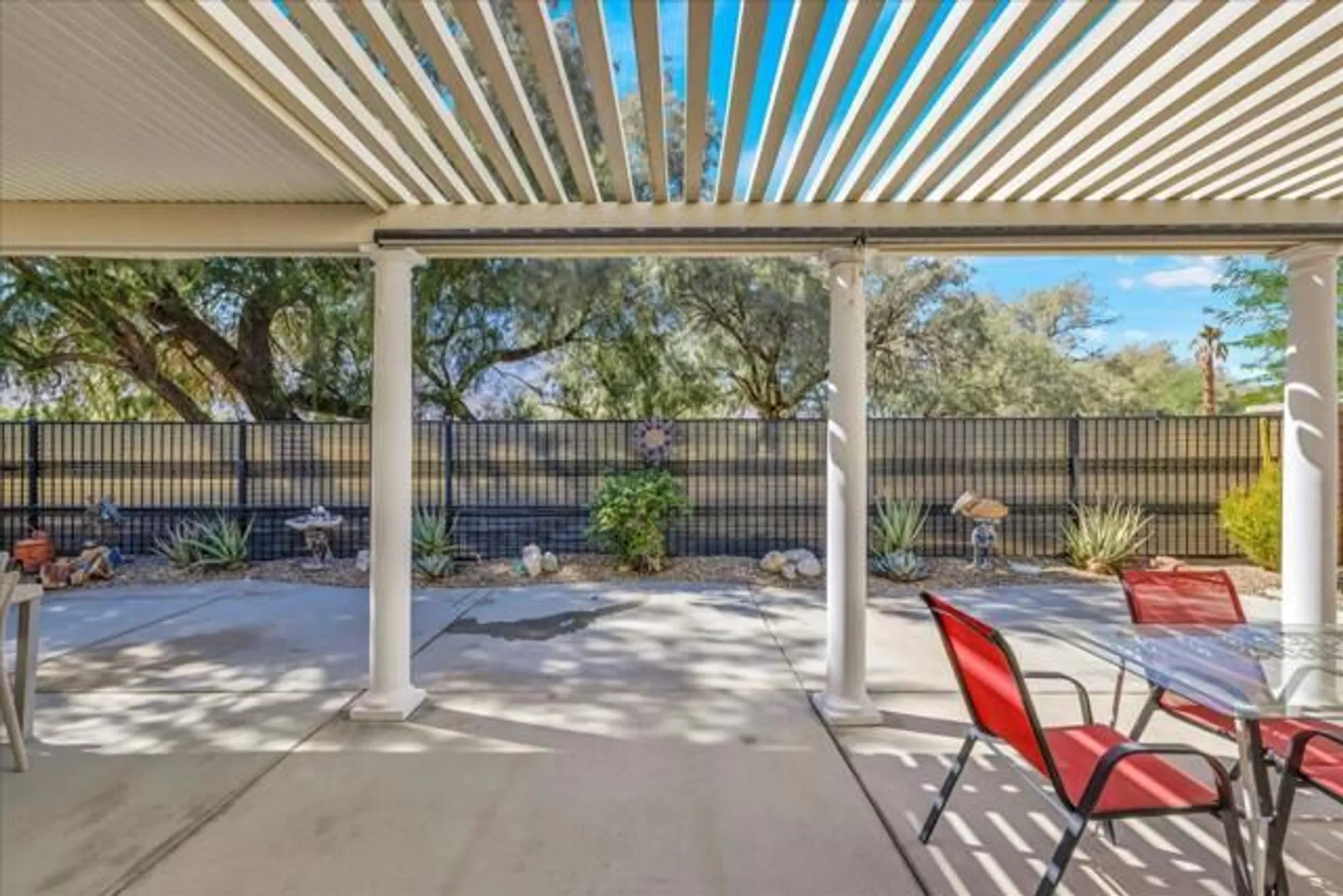 Property Slideshow image 28 of 56 | 2579 savanna way, Palm Springs, CA, 92262