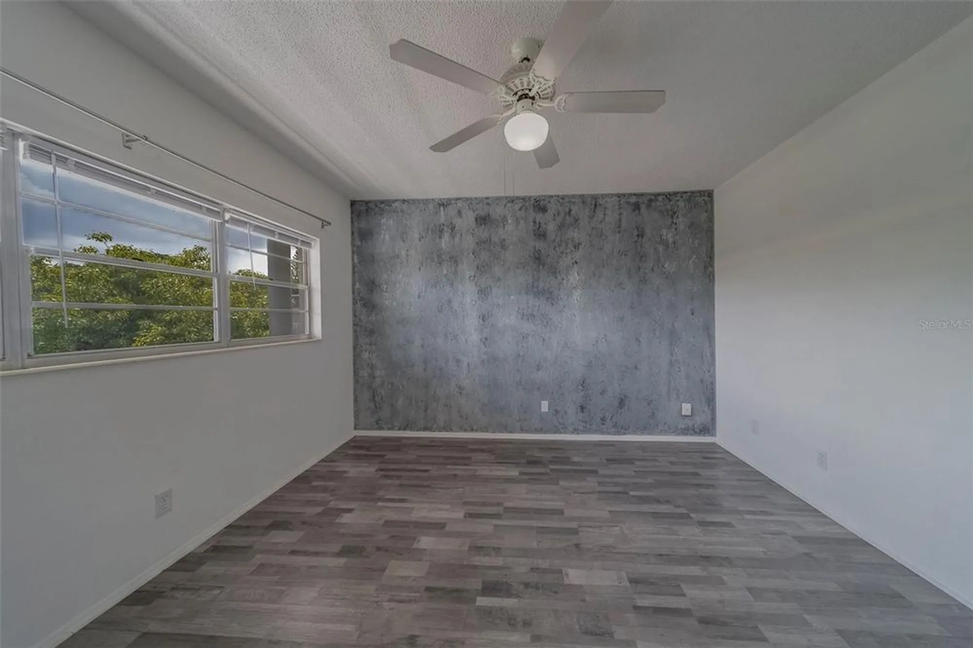 Property Slideshow image 31 of 85 | 2441 persian dr apt 61, Clearwater, FL, 33763